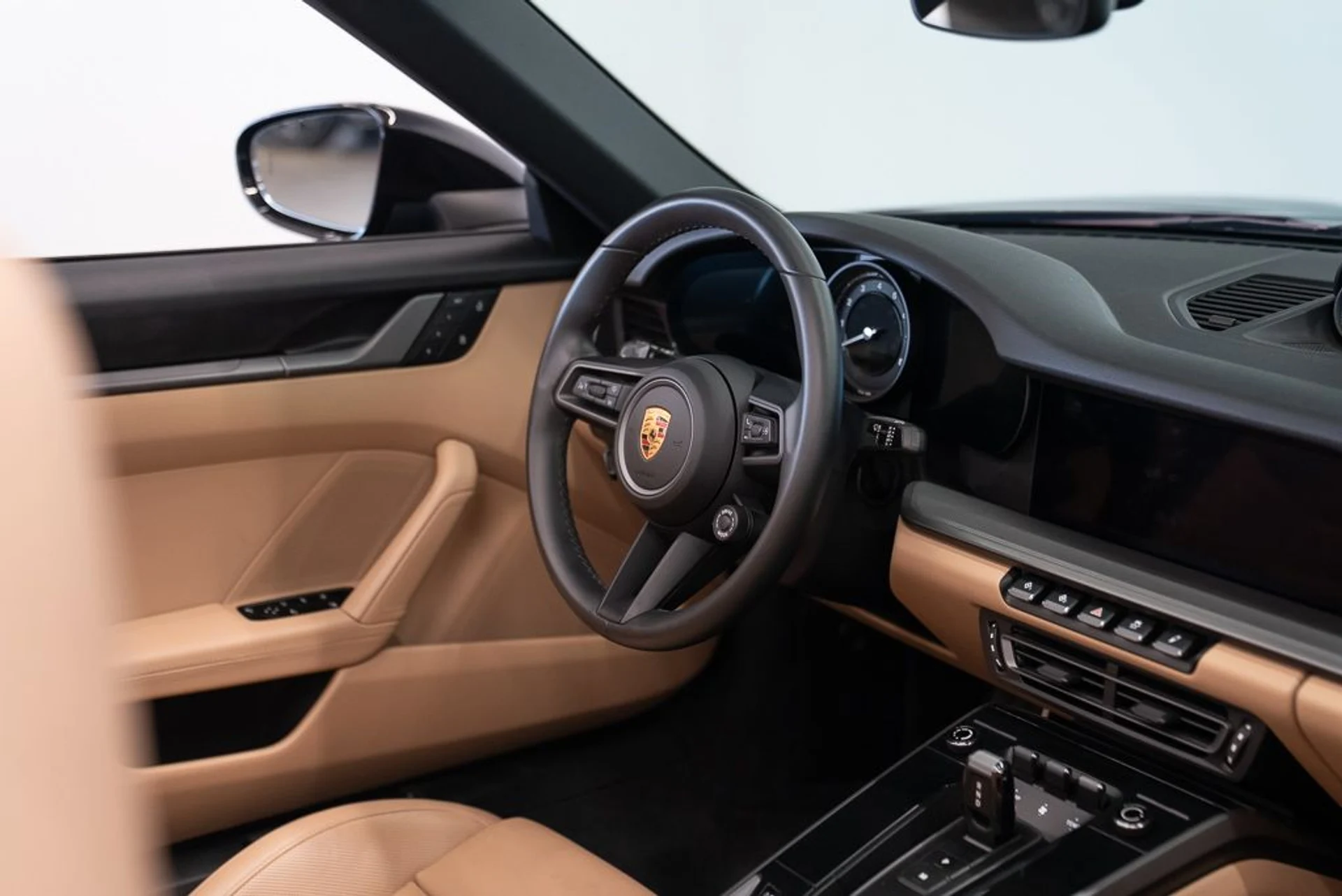 mph023_1167903179_porsche_911_2022_jpg_v_1780407122_ff783a13e9
