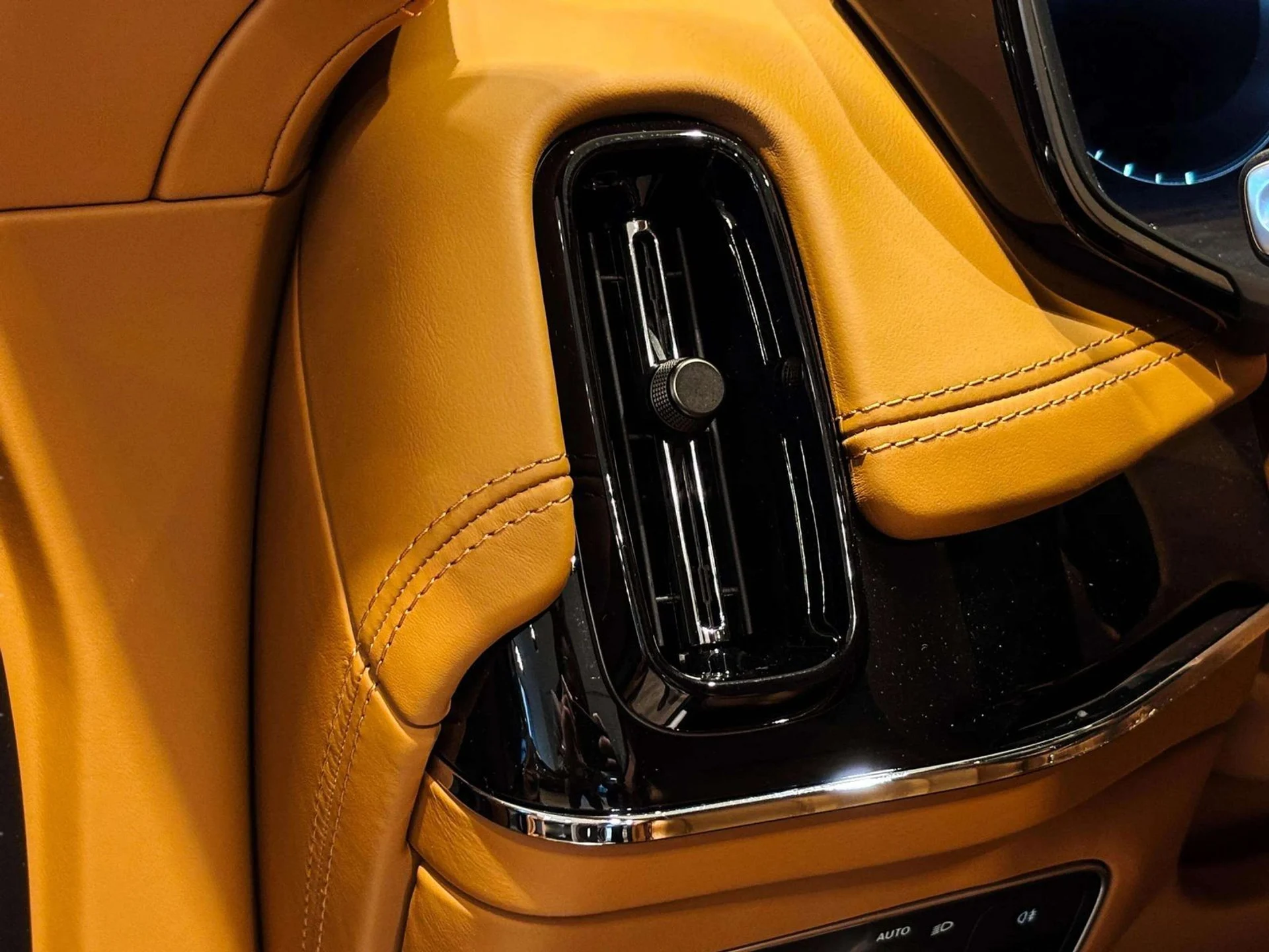 mph023_1170599771_13fa15ee_2047_48e1_83bb_638567cb94ed_bf929e6bf4