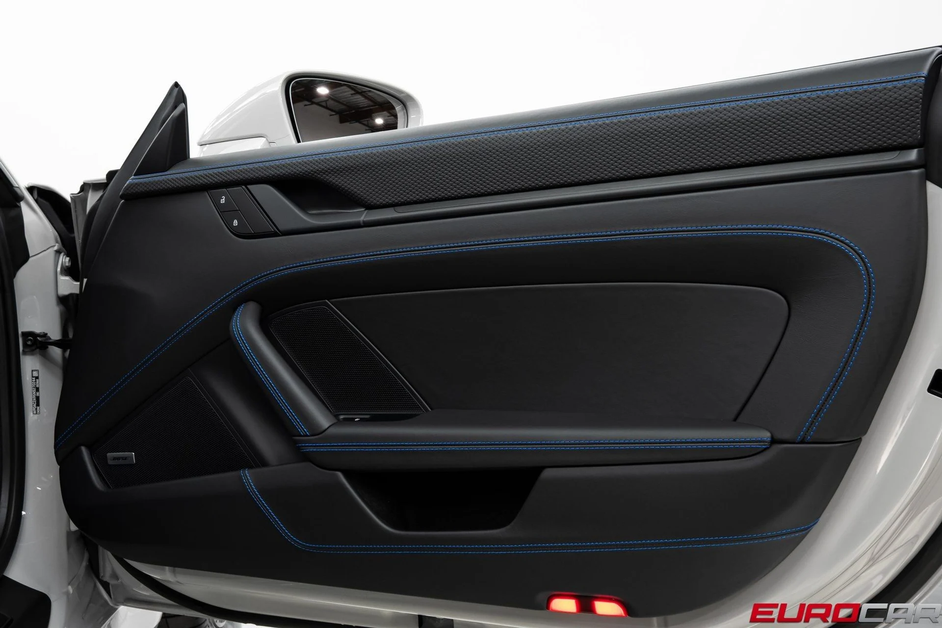 mph023_1176929043_image_24_9a770232c3