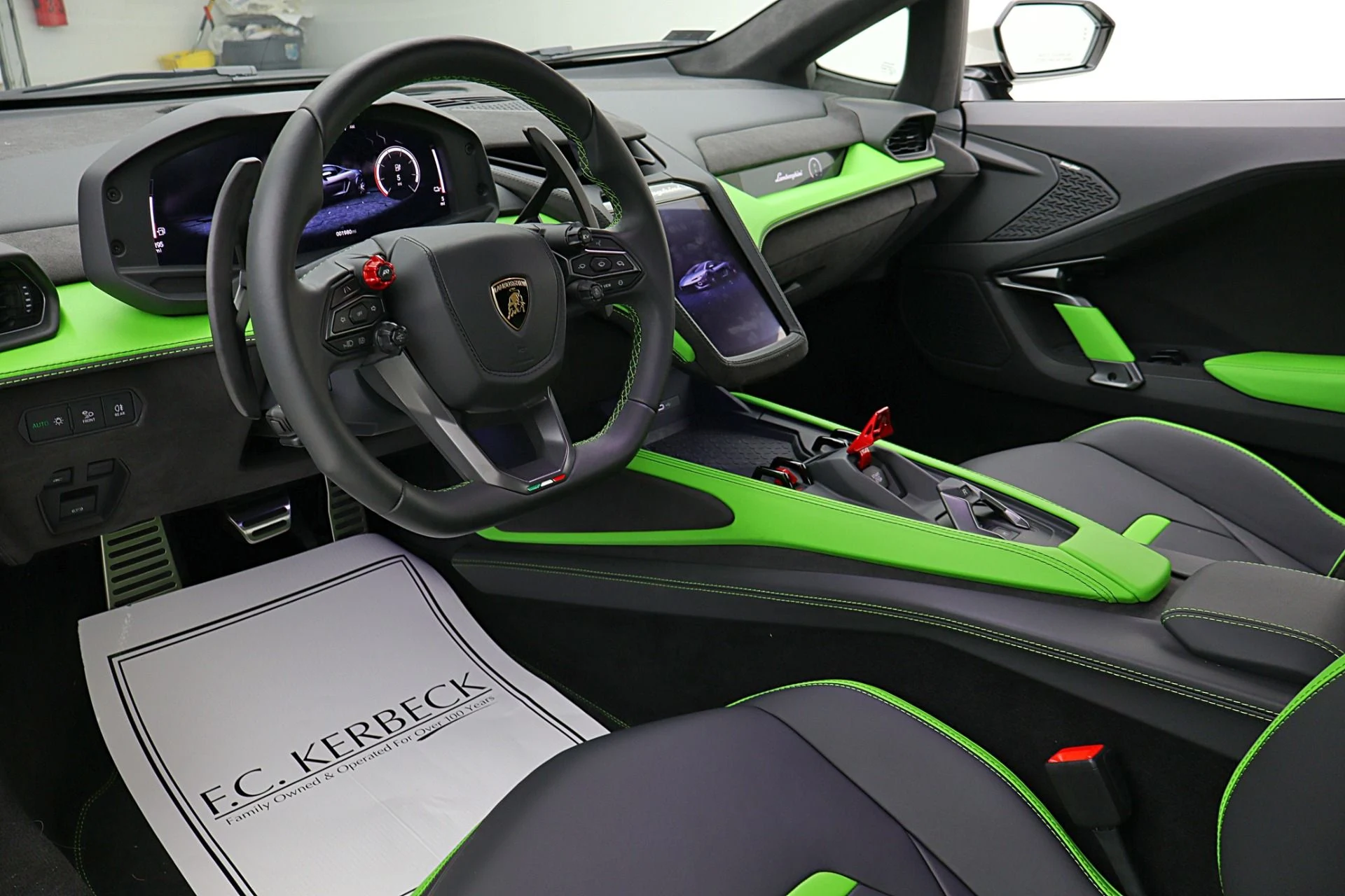 mph023_1179182153_Used_2026_Lamborghini_Temerario_LEASE_OPTIONS_AVAILABLE_0e8bc4d4b1