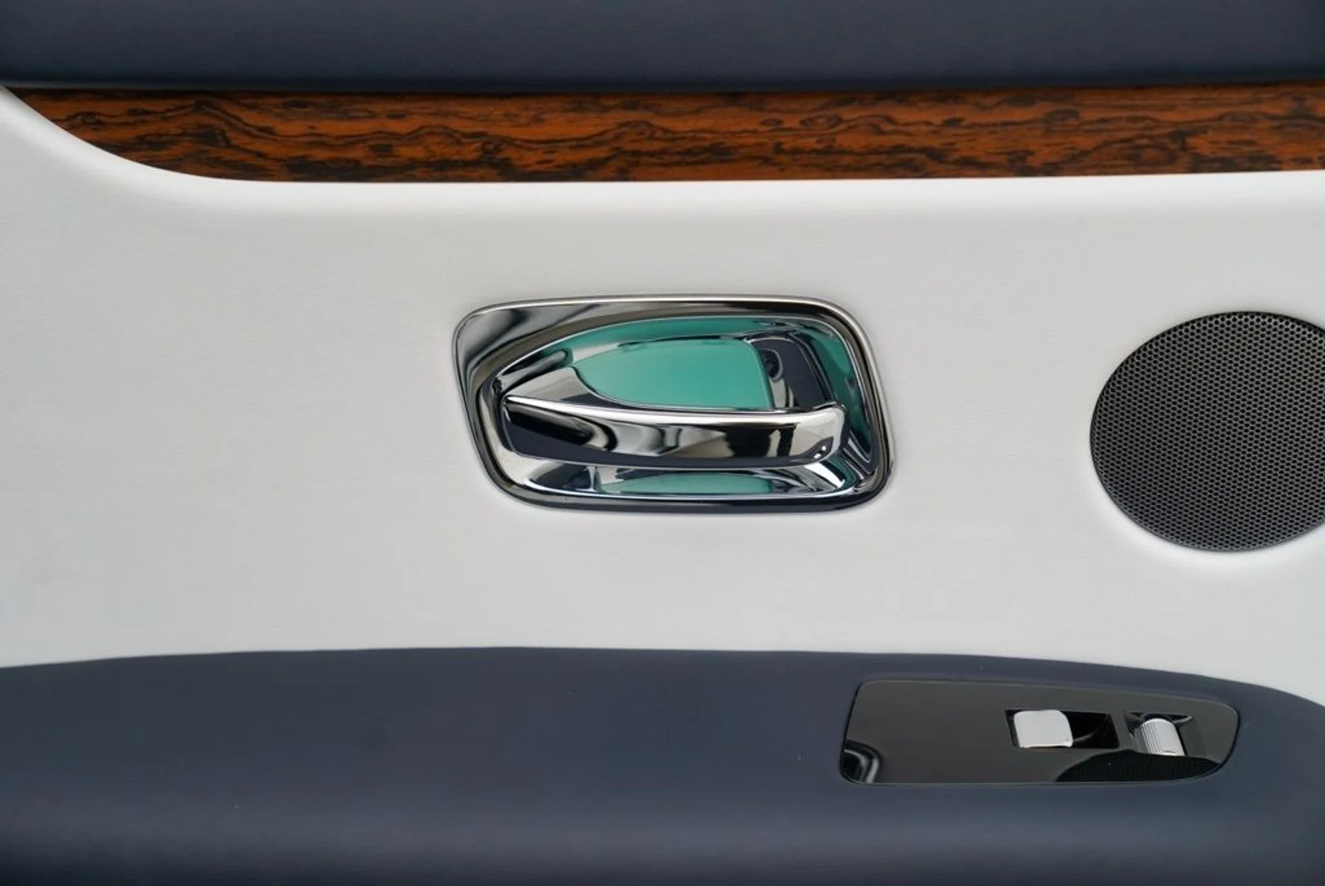 mph023_1195084665_u0qbb5ykn0rmg4n1vktomc31as78_7f575dd6ba