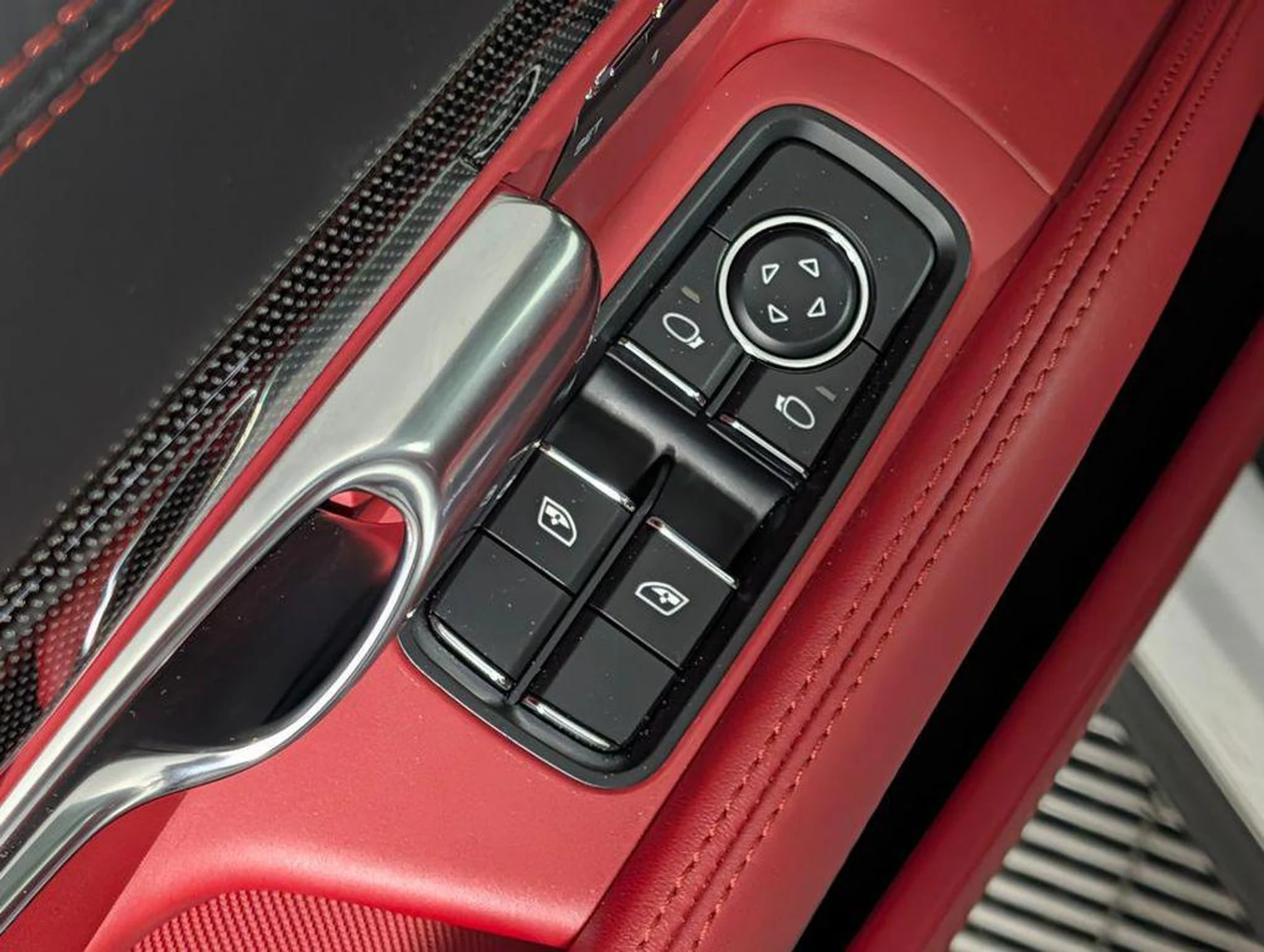 mph023_1205095833_Ho_Z_Wly_CCL_9_e_Hn0gk0q5_Kj_Rr_V2_E_086313ced9