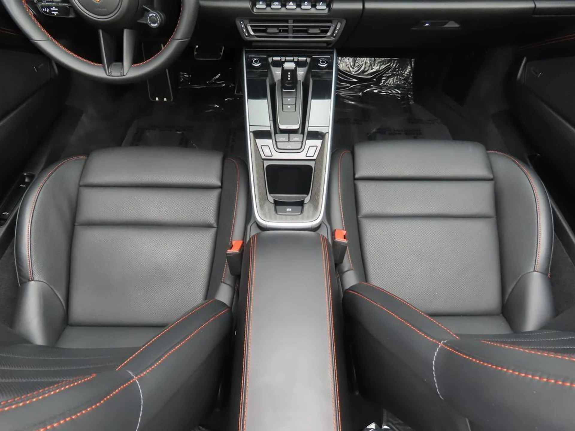 mph023_1213466642_used_2022_porsche_911_turbocabriolet_8119_22928338_24_1024_0e0f8bbb23