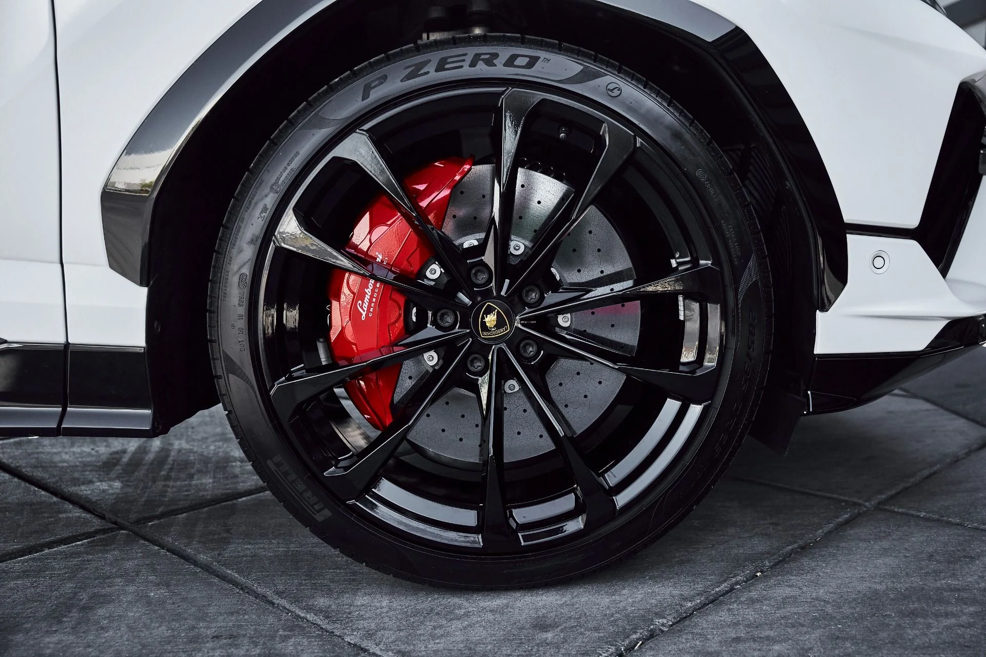 mph023_1215714047_Used_2023_Lamborghini_Urus_S_1780535959_c884ee3d3f