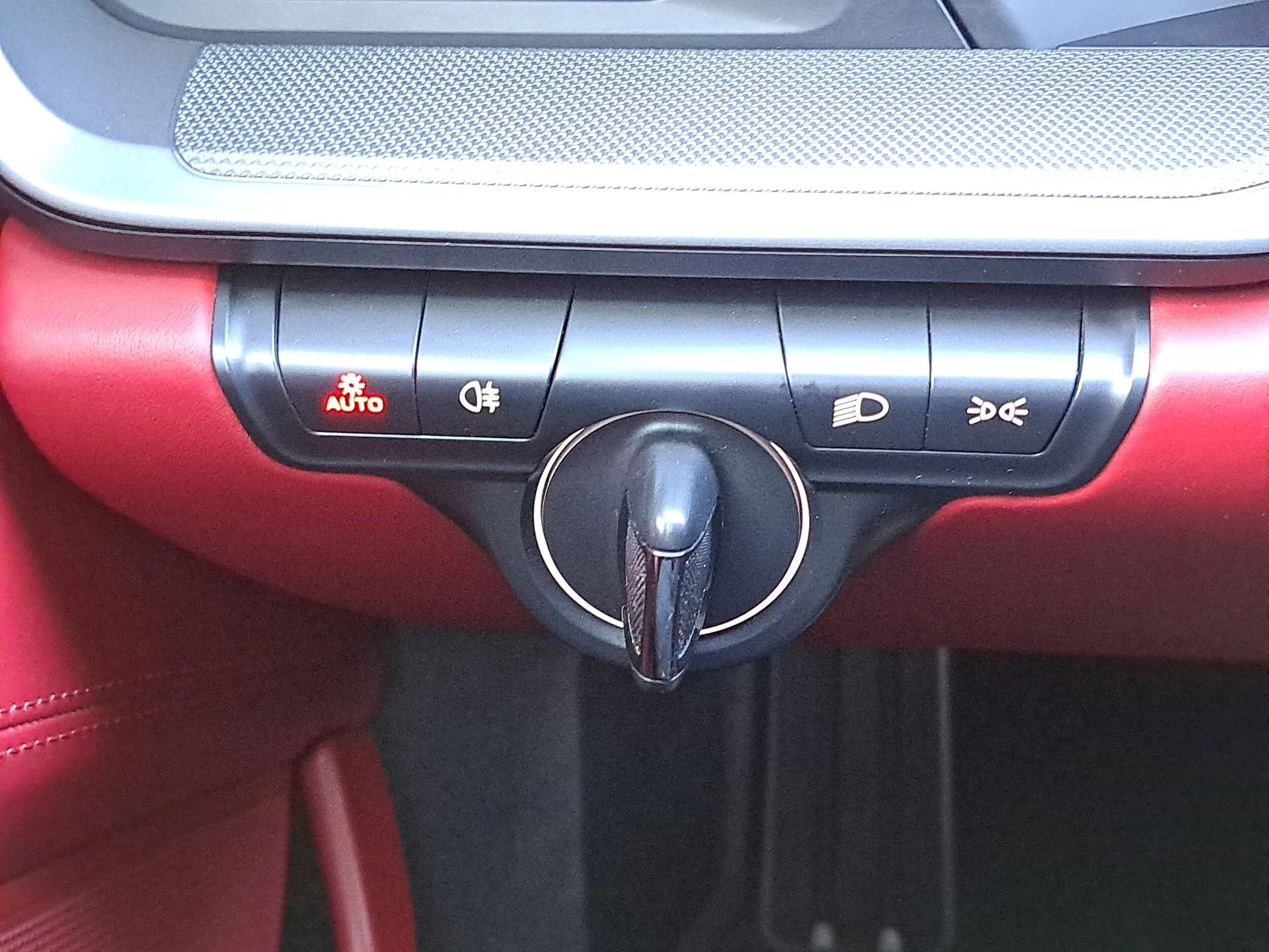 mph023_1219554975_0abd675b0807790df062d1fdcb334a52x_0165c6fe10