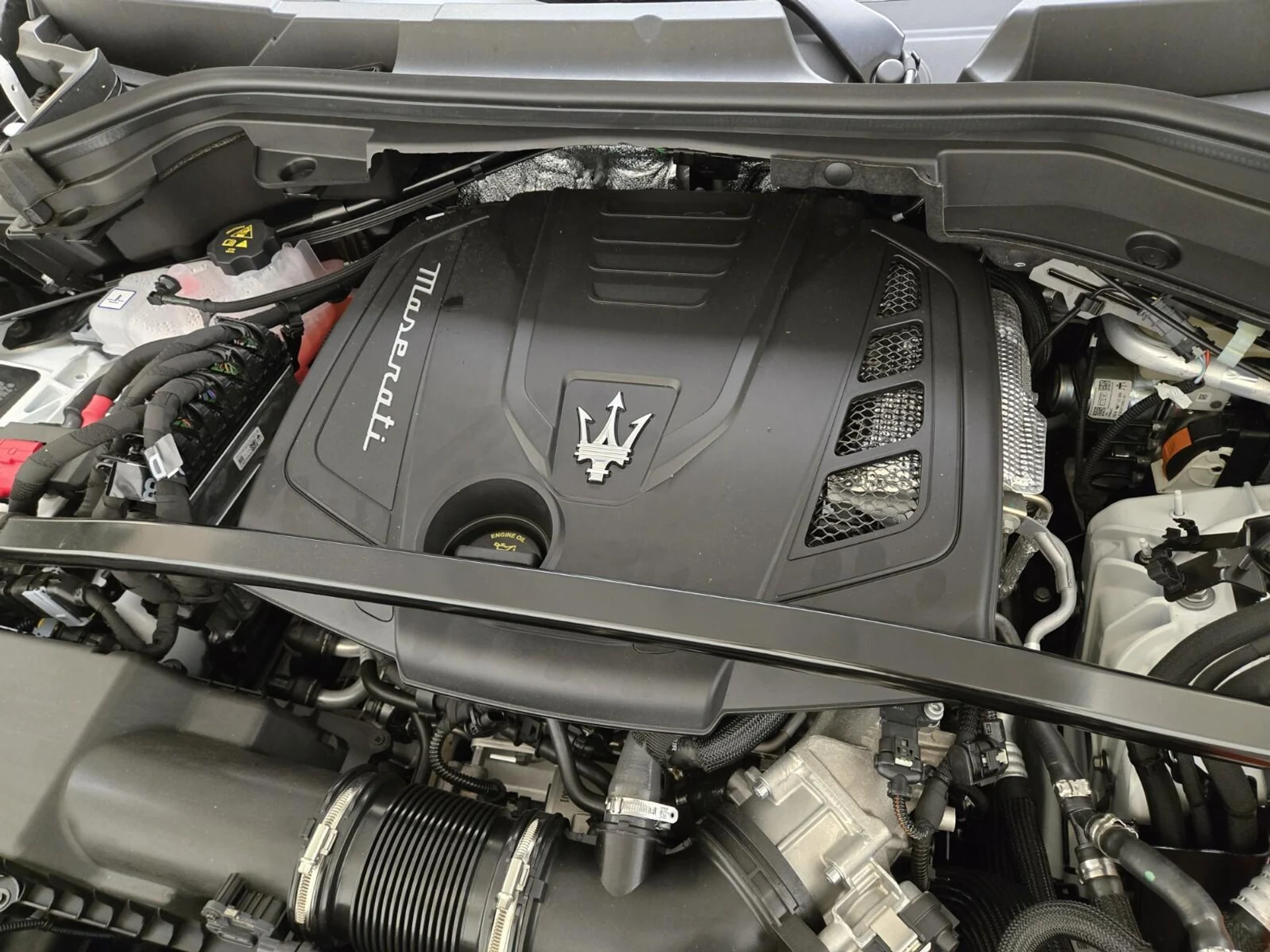 mph023_1227044489_New_2025_Maserati_Grecale_Modena_1767421152_0dfb862567