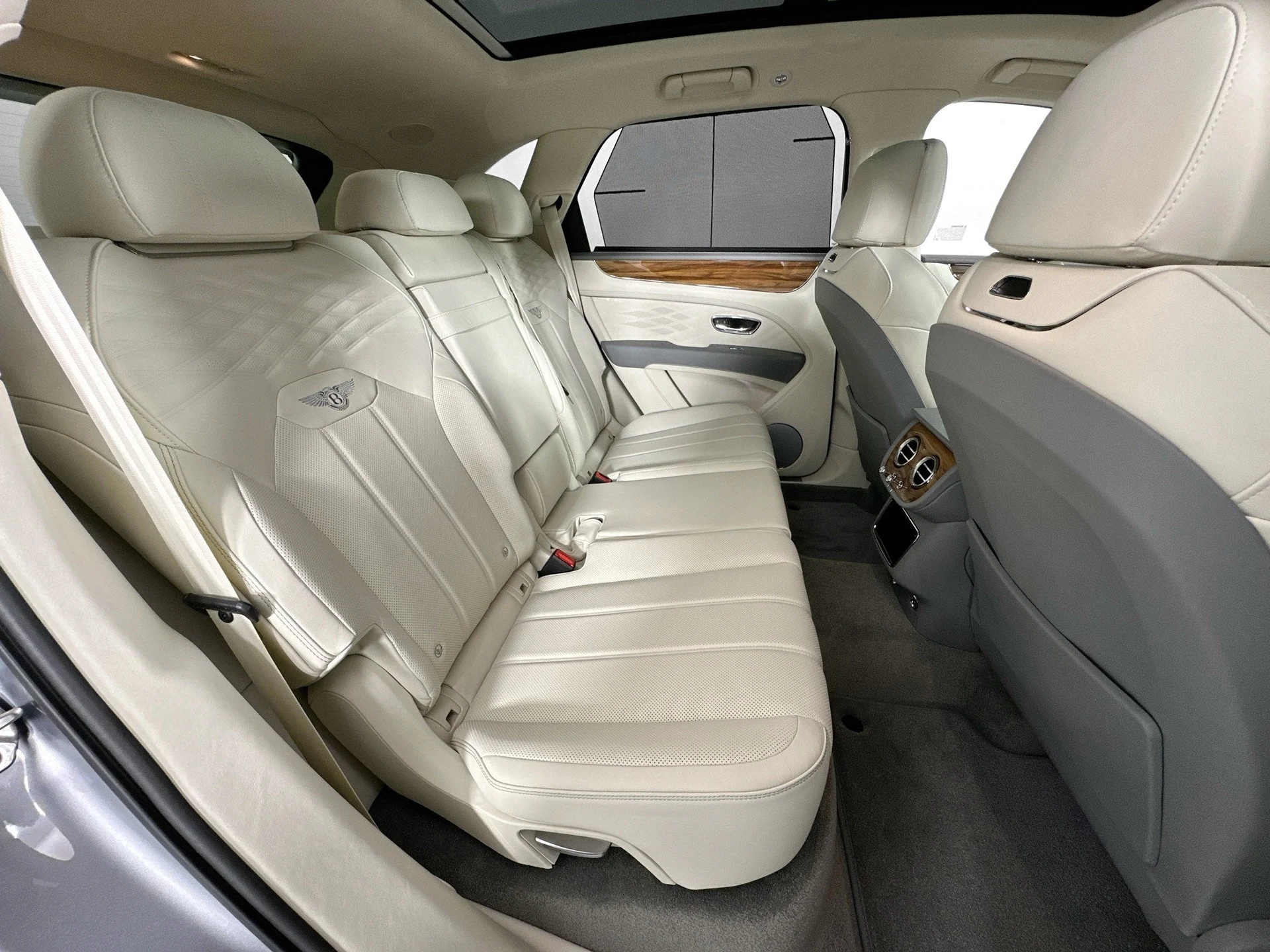 mph023_1232049052_24_fec28fa00c