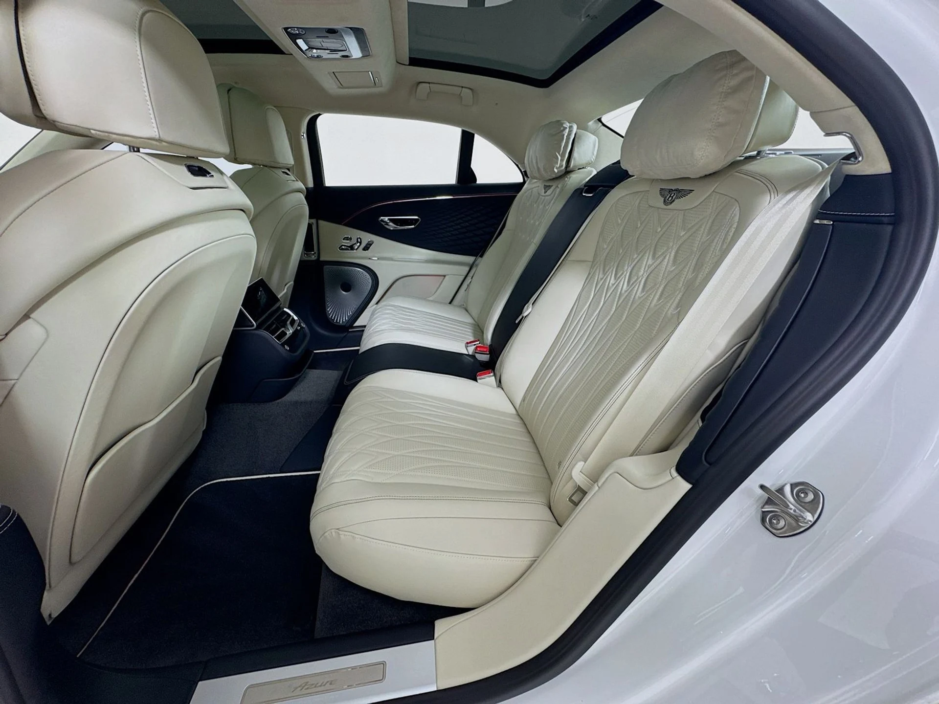 mph023_1233890138_2cf4b1e8c34fb5988ab6747aeaf49649x_d86d38ad1c