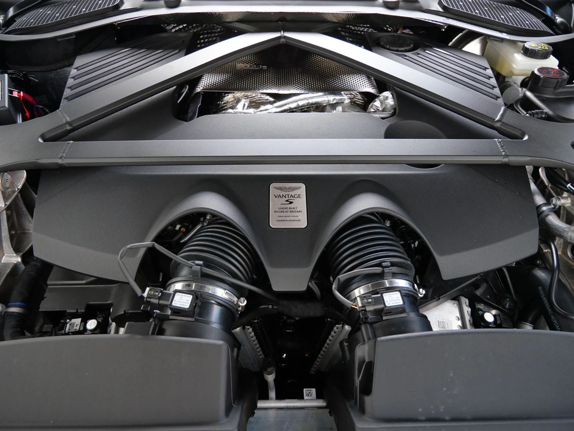 mph023_1235209274_a752228f48f97c07c386f1810d84c1f1x_3828cf4e1f