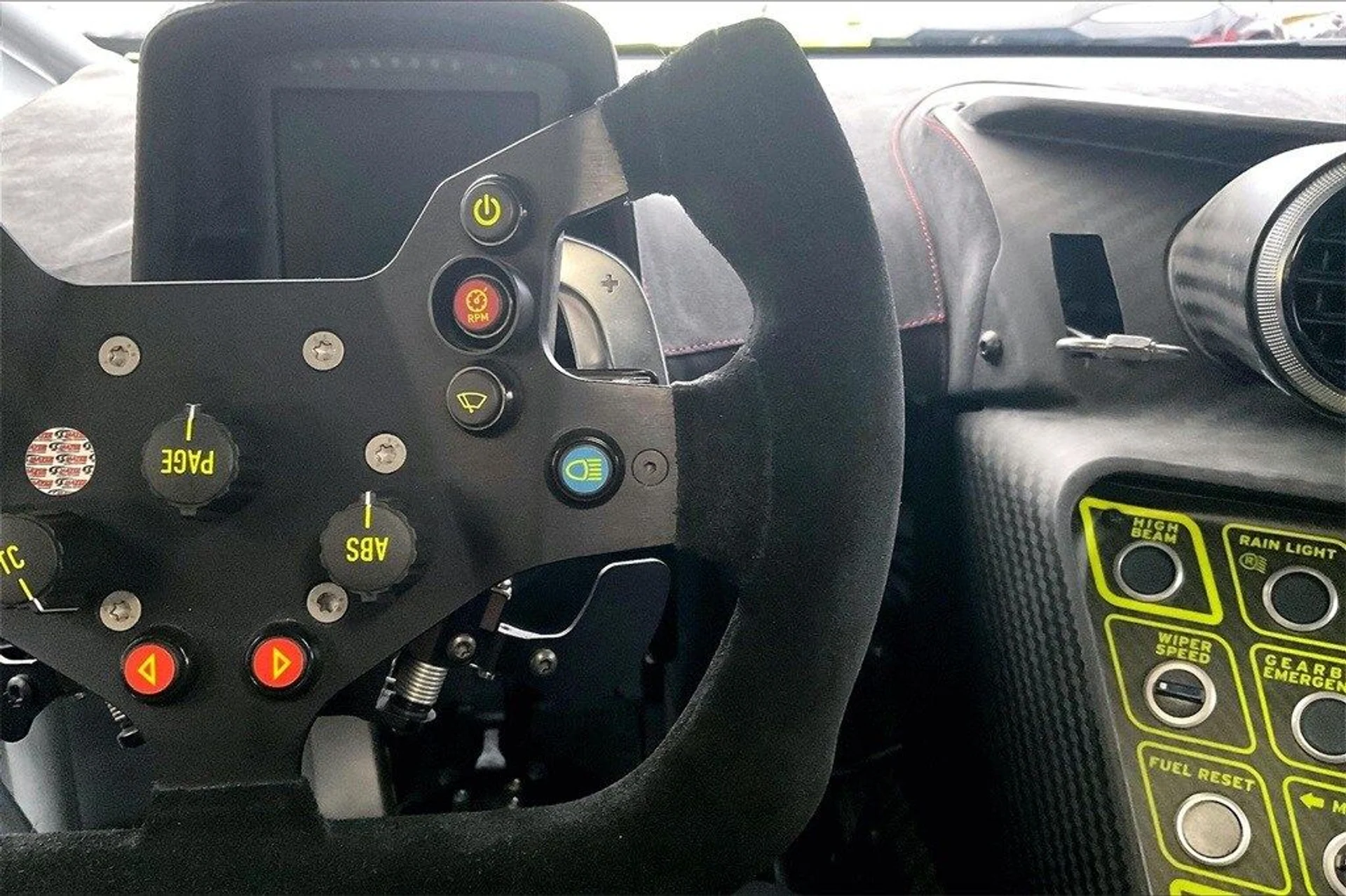 mph023_1260637322_87f56c51958f84fcdb988df019584ff4x_1f656afd8f