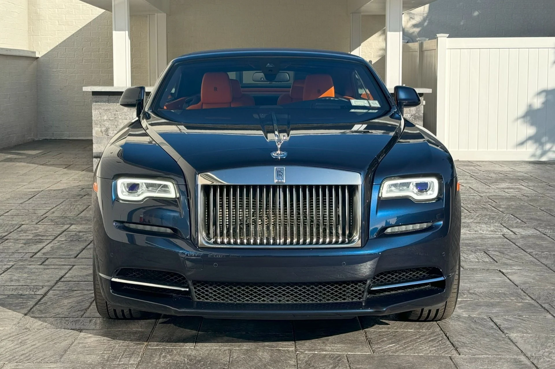 mph023_1265027888_Used_2019_Rolls_Royce_Dawn_1739202181_0c7170c036