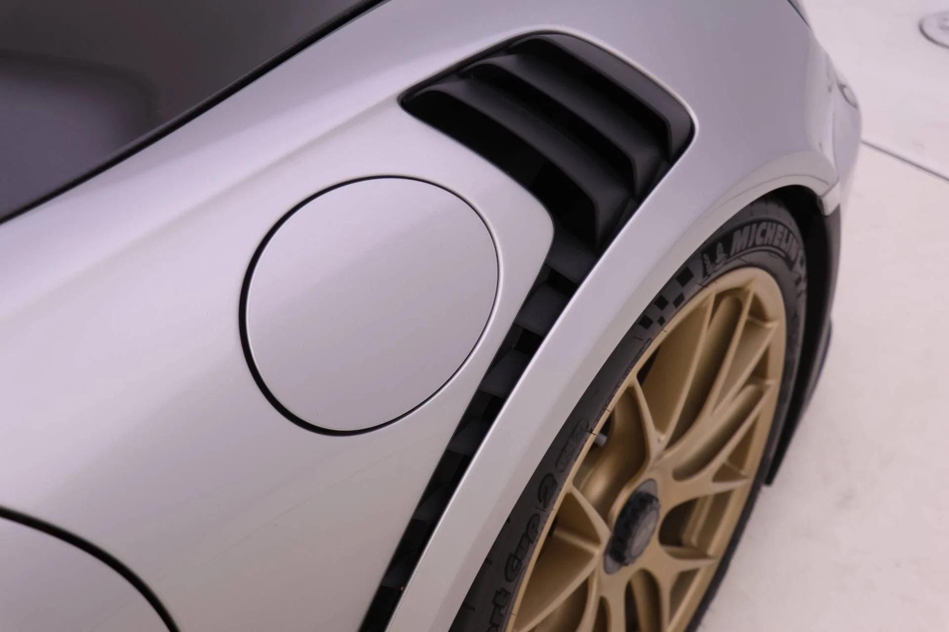 mph023_1270095616_437e5a80578a06fa3833d5ae84d76d9d_4a4761c786