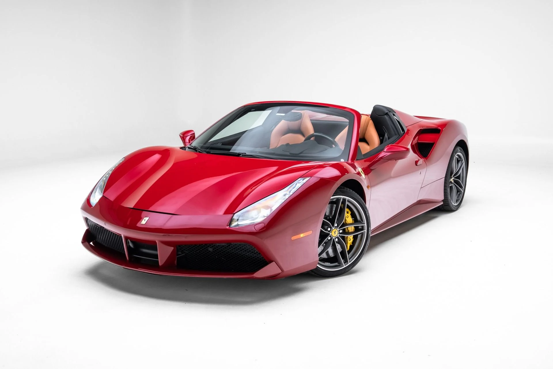 mph023_1270433904_Used_2019_Ferrari_488_Spider_1773085890_258fef5b49