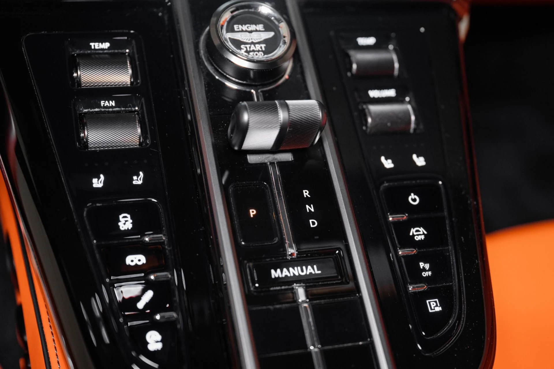 mph023_1271059551_Used_2026_Aston_Martin_Vantage_S_1778492725_3db49326e9
