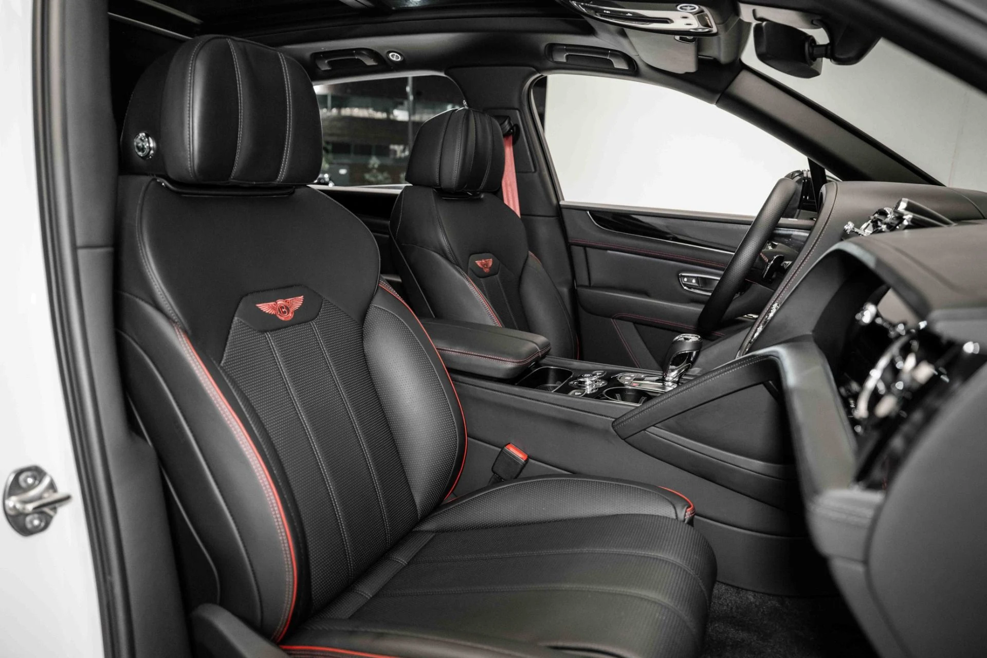 mph023_1274110319_Used_2022_Bentley_Bentayga_S_1725542694_db18571dc3