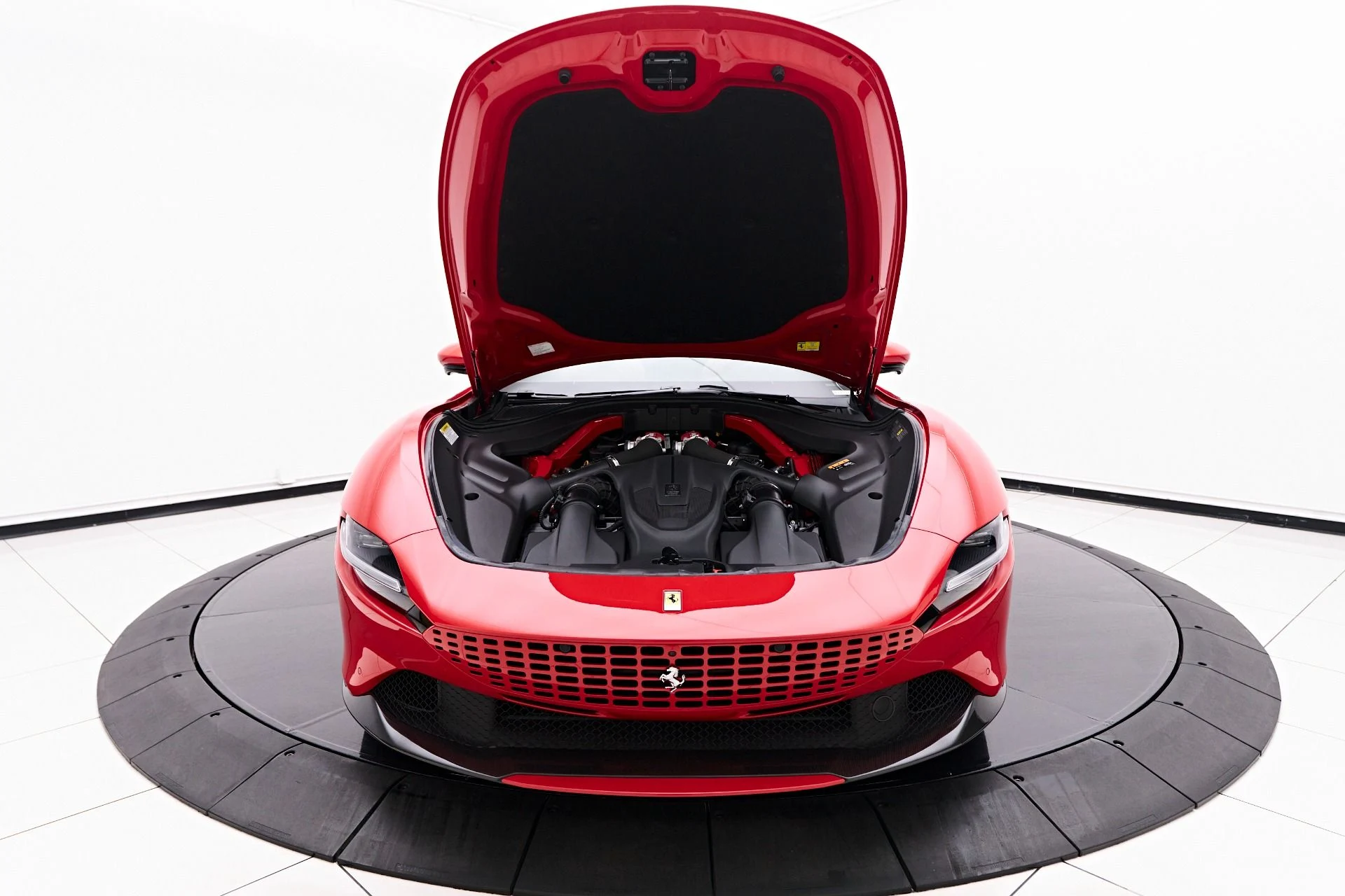 mph023_1275734377_Used_2024_Ferrari_Roma_Base_1757783496_438d26d8f5