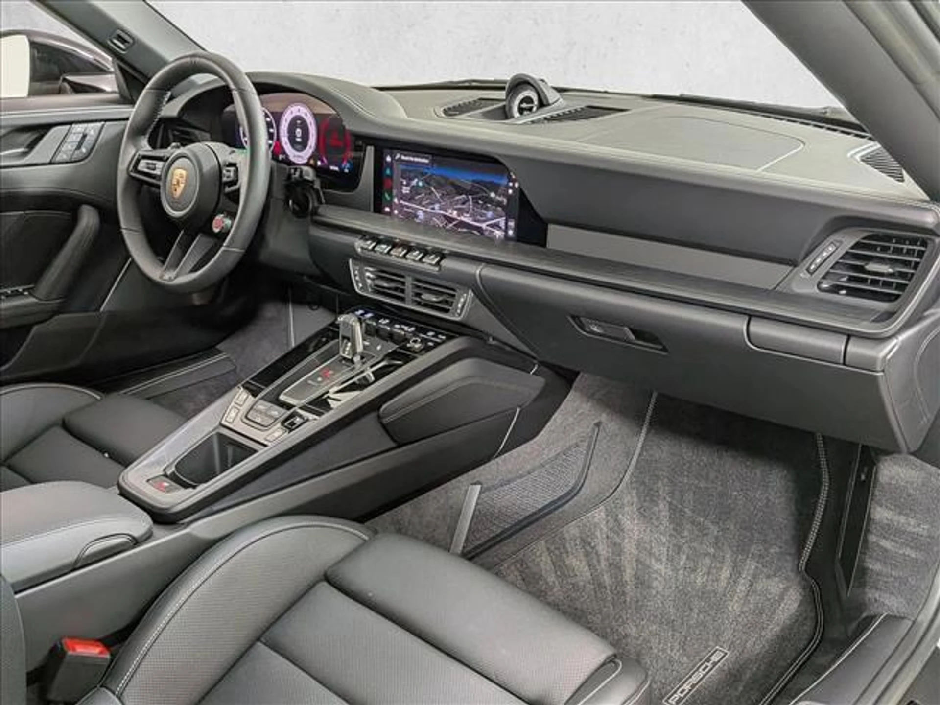 mph023_1280539965_P_Tpo_Mx_Oh5ym_O_Tp21i_Nm5_LCY_tv_M_51e3bb38b9