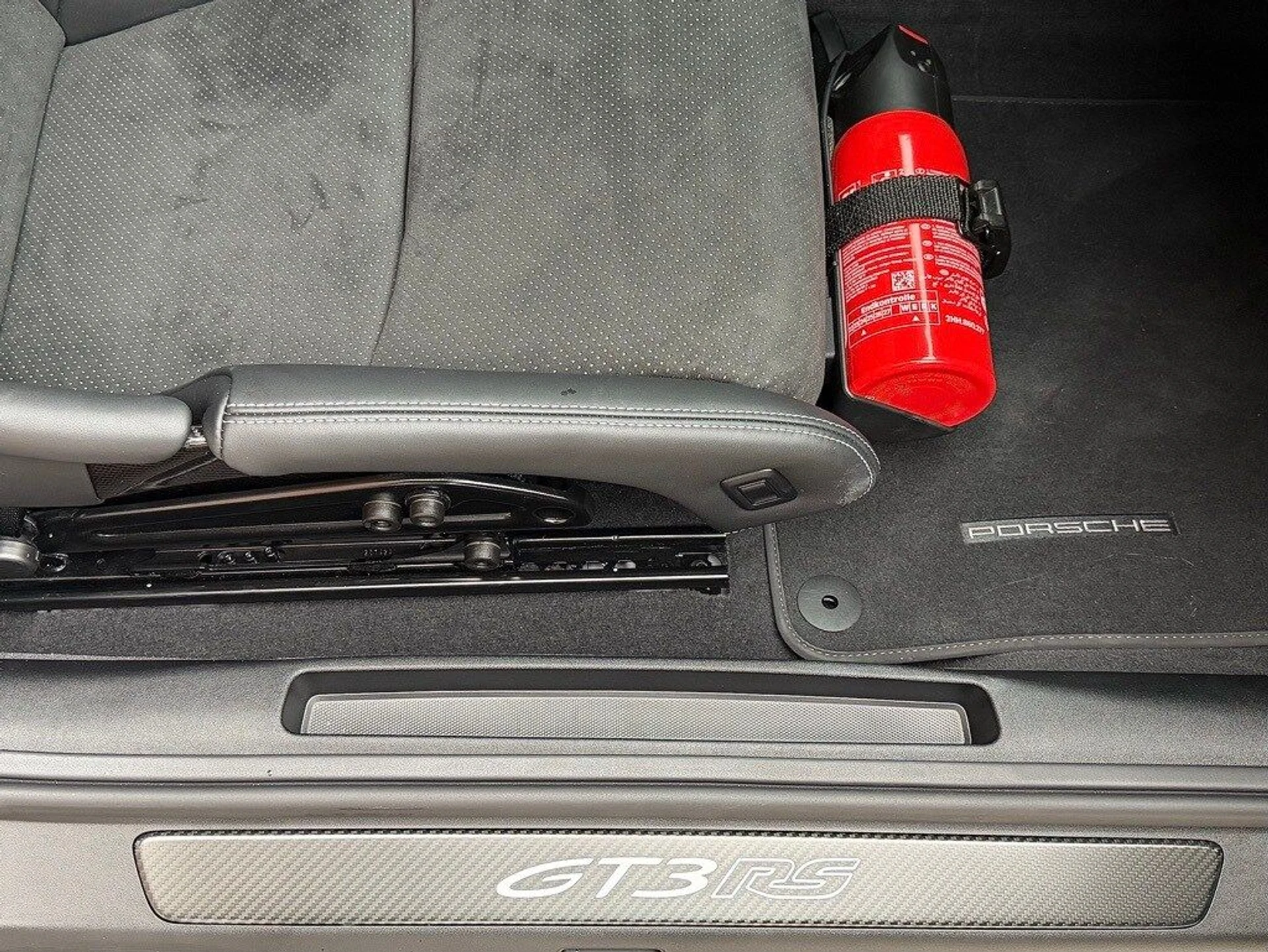 mph023_1289230374_73cfbba0a1c4b737b970be753c236060x_6e6429b1dd