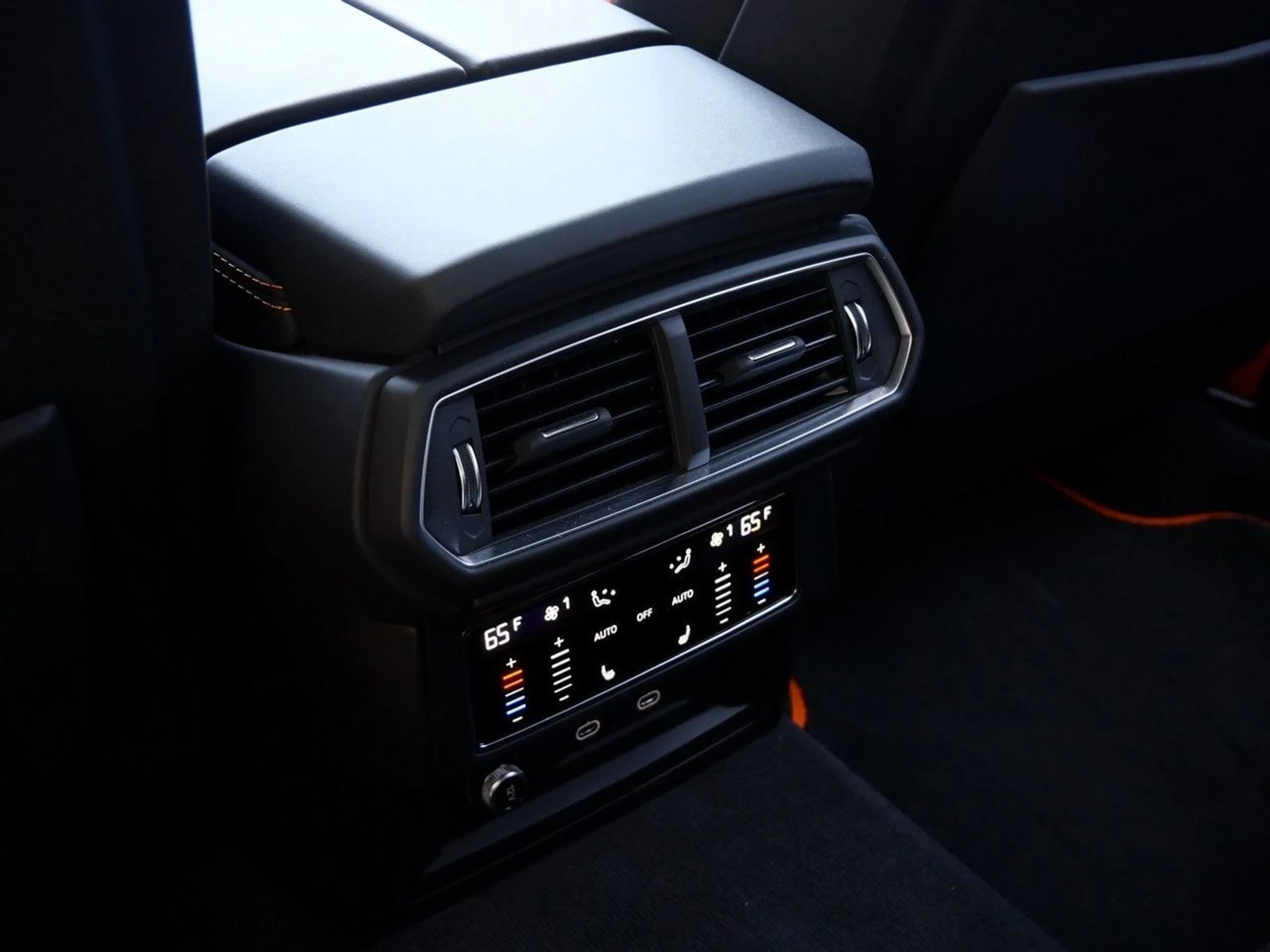 mph023_1292108895_53701a7097f05e2388512d292bd70b5ax_7f4f04fe09