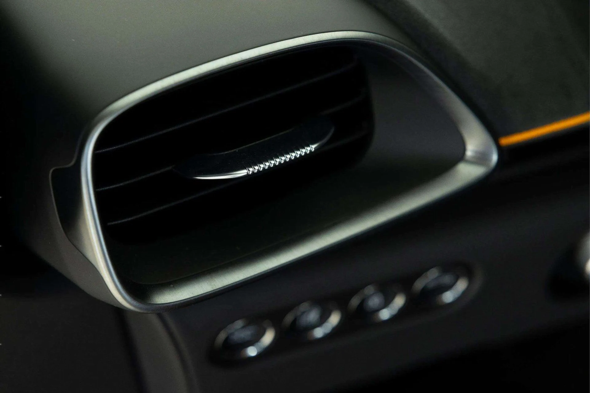 mph023_1292356616_image_24_826e1c44a3