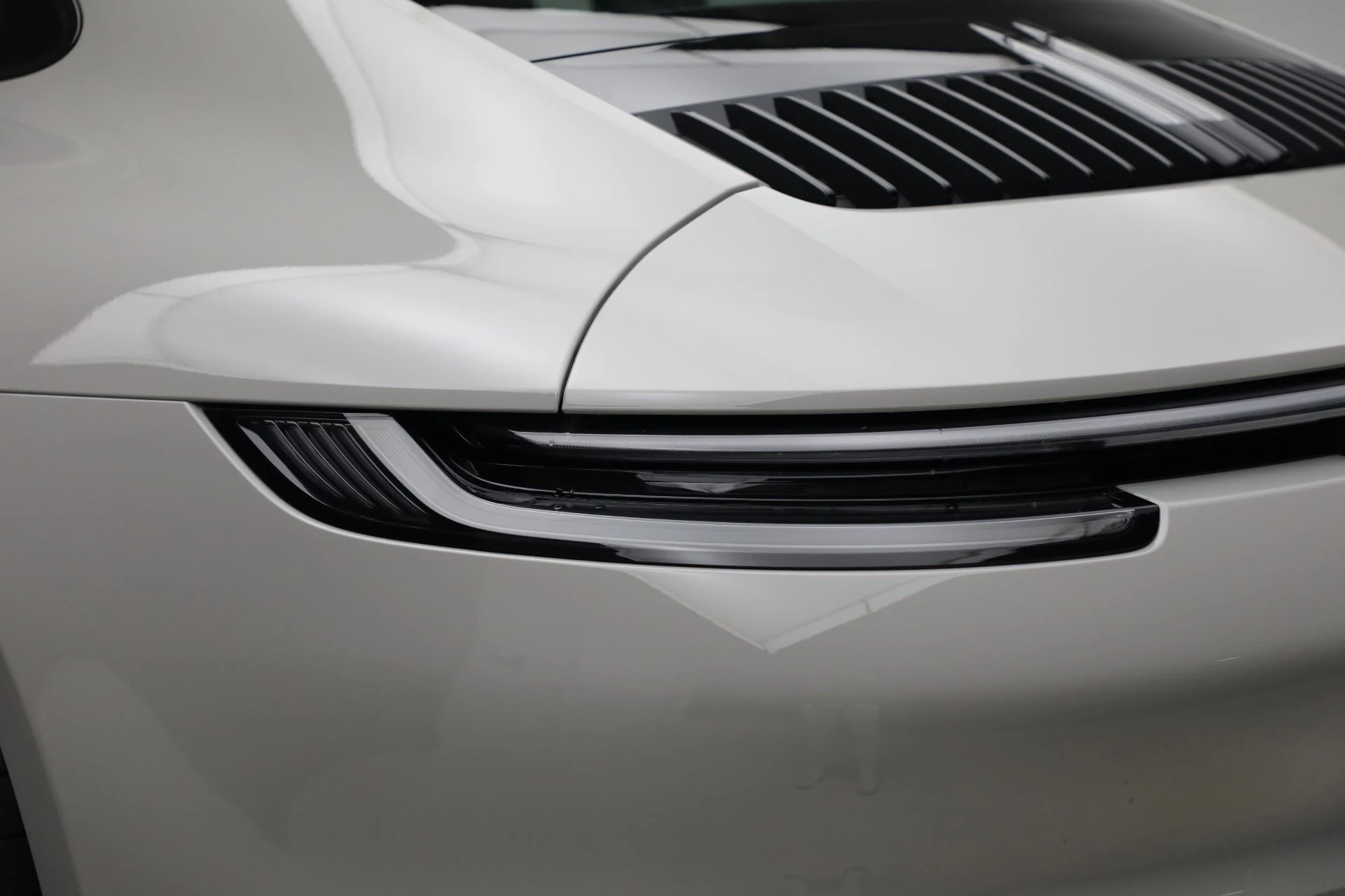 mph023_1301700015_Used_2021_Porsche_911_Carrera_S_1760990631_b472fb6370