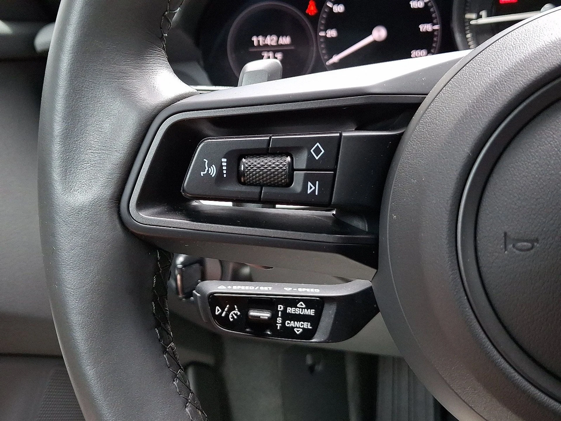 mph023_1302584016_3a71d21e74268c27674b6f100c43e3f2_1e59850180