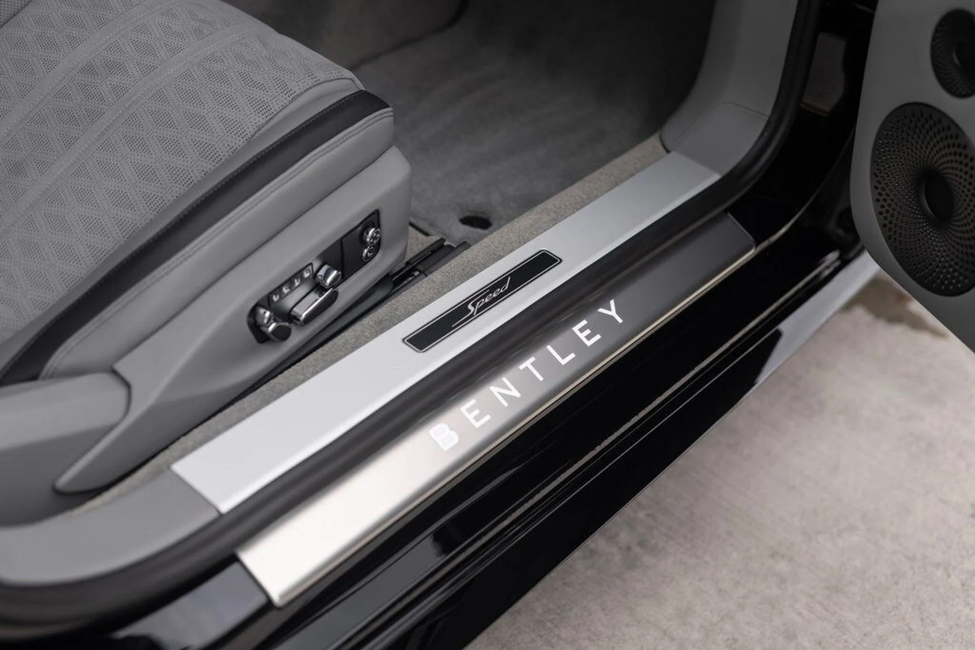 mph023_1303616115_56ce0306d501a7b84f230032f660f63ax_65ad32161c