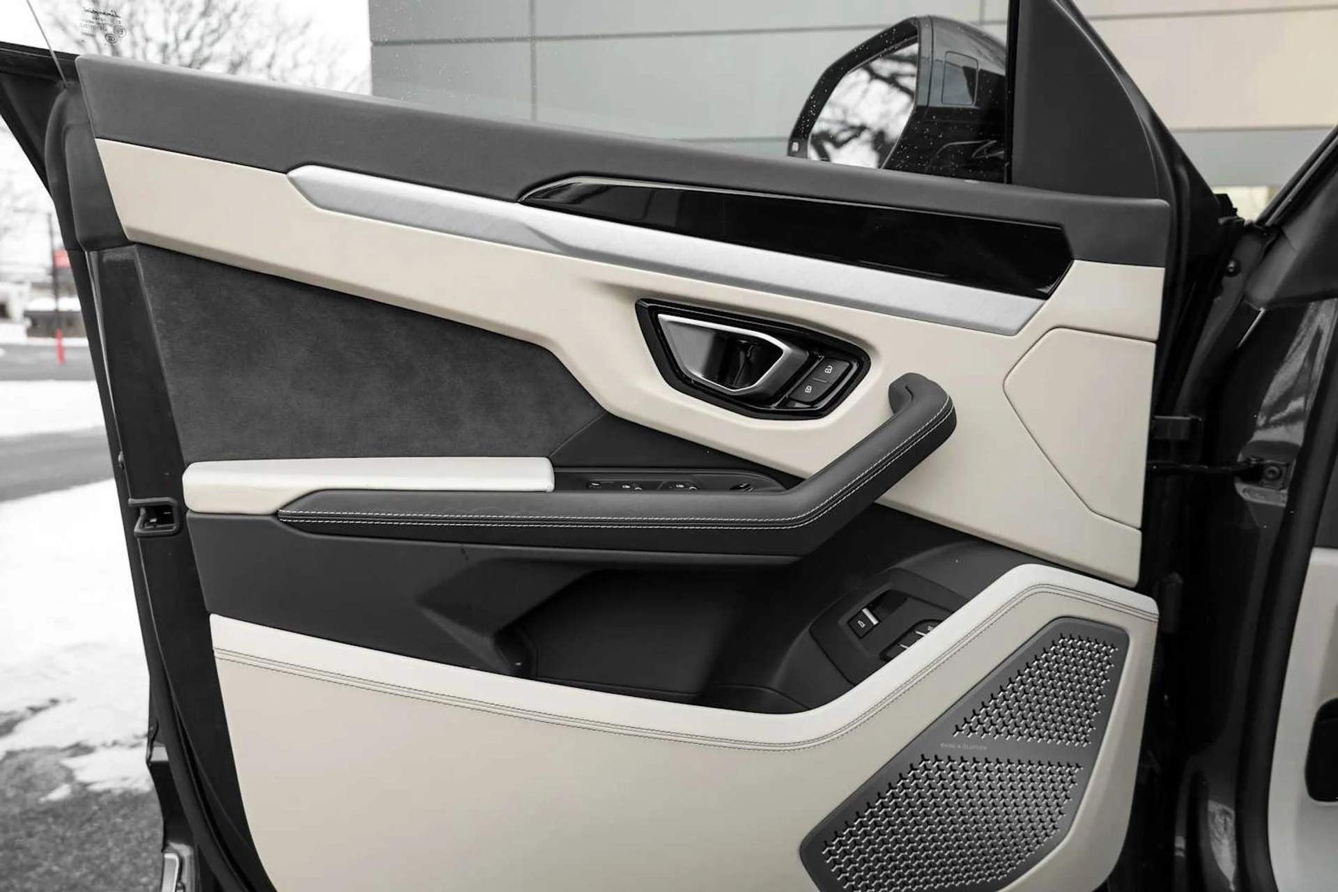 mph023_1316122533_659895bd5269696868a08acd44a1abb9x_d56c67e714