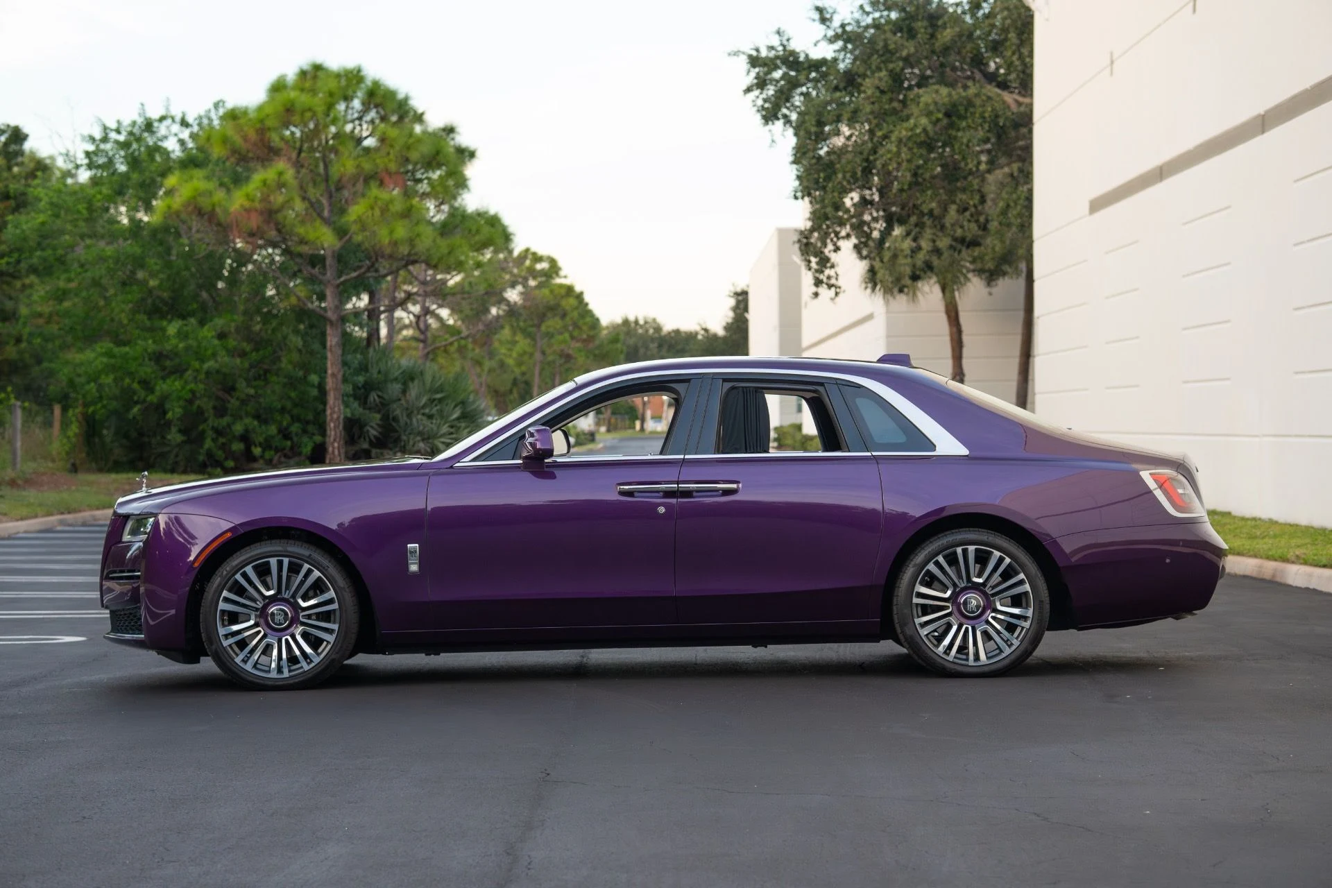 mph023_1324439368_Used_2021_Rolls_Royce_Ghost_1762913749_2de8c10925