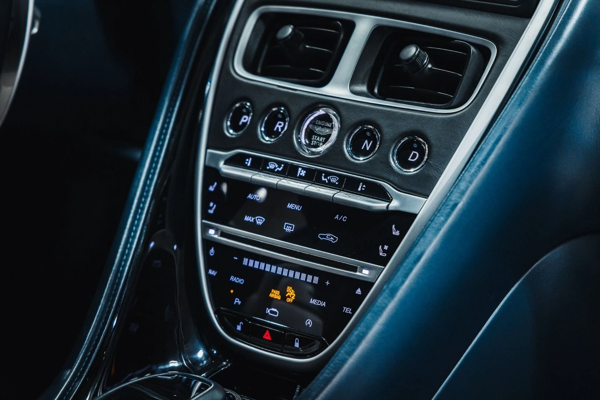 mph023_1336852796_Used_2019_Aston_Martin_DBS_Superleggera_370000_MSRP_CARBON_ROOF_1775436975_140568c3a9