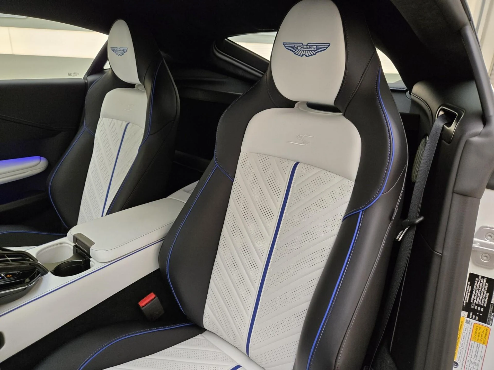 mph023_1344789887_New_2026_Aston_Martin_Vantage_S_1786166323_713b6395fc