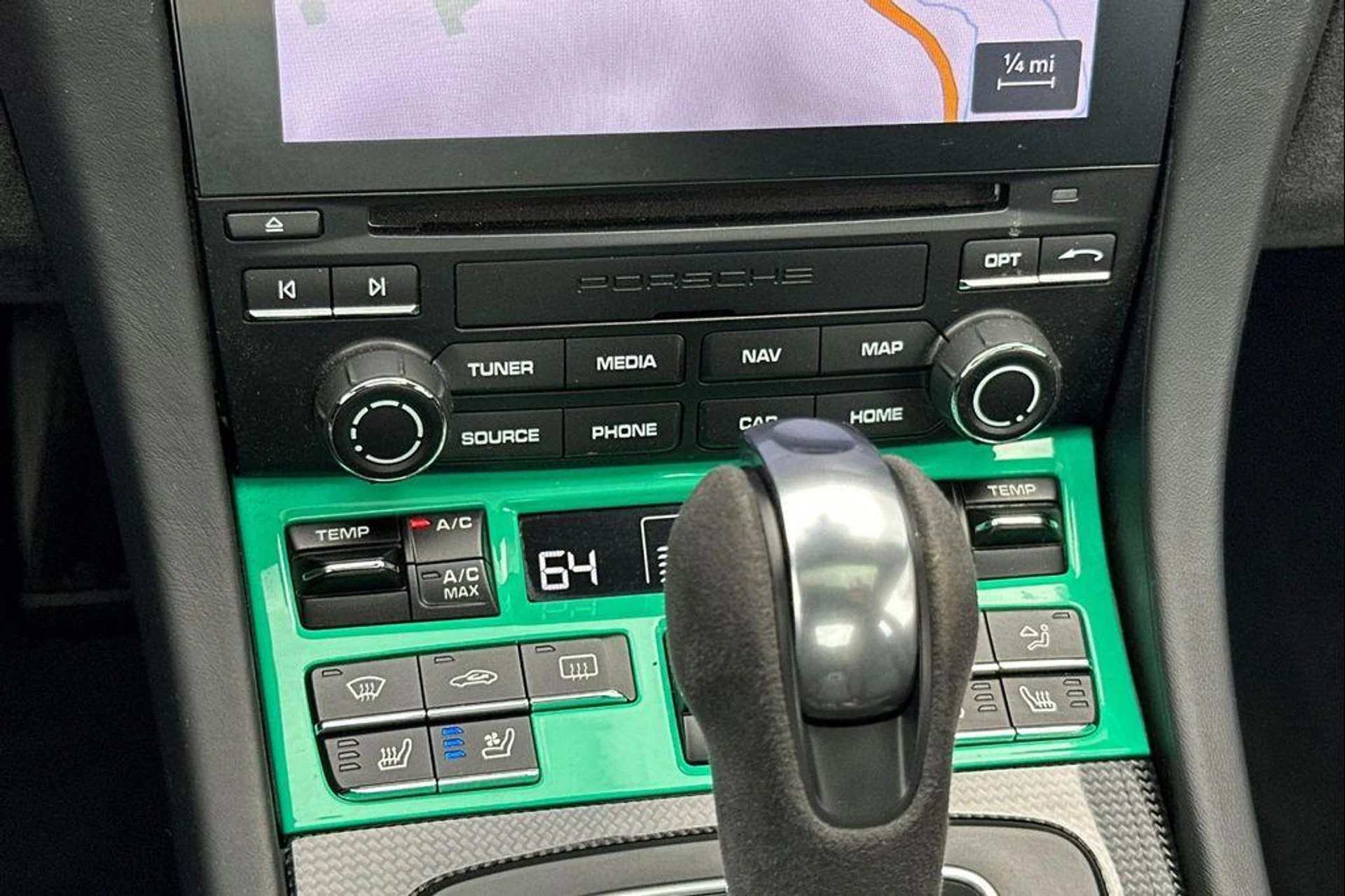 mph023_1345404619_94_Mo7_Ln_Tb_LQ_6_UJD_Mv_Awx_Ay_Dw_569cd2c976