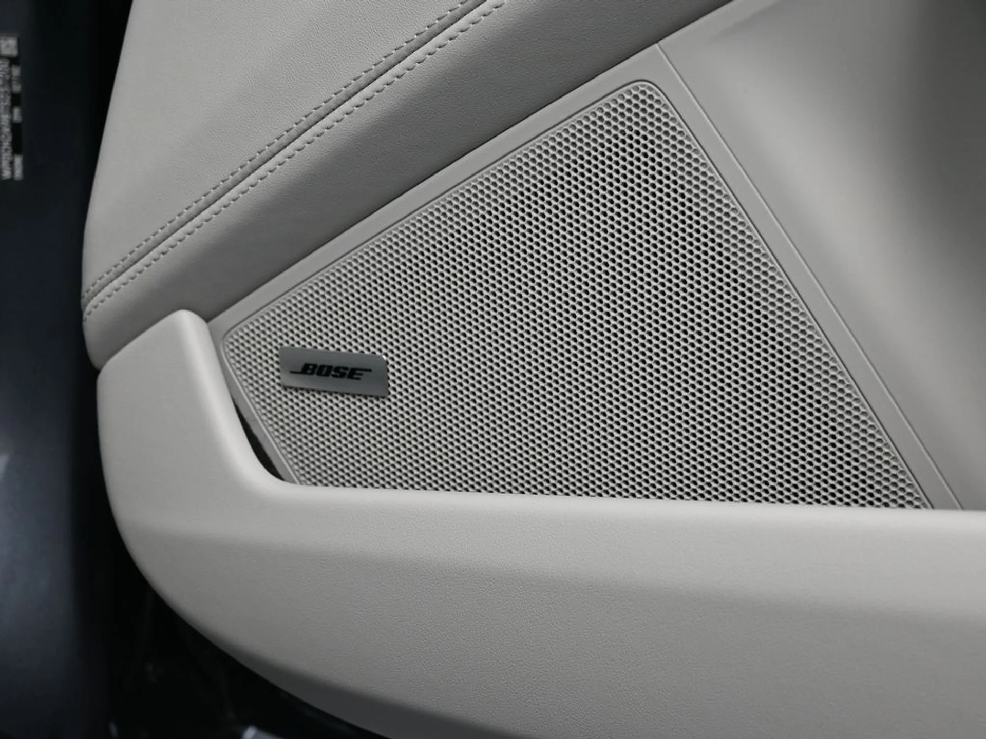 mph023_135158793_b21564cd36f3b6174ee6fd8589a6b017_9a5997b28d