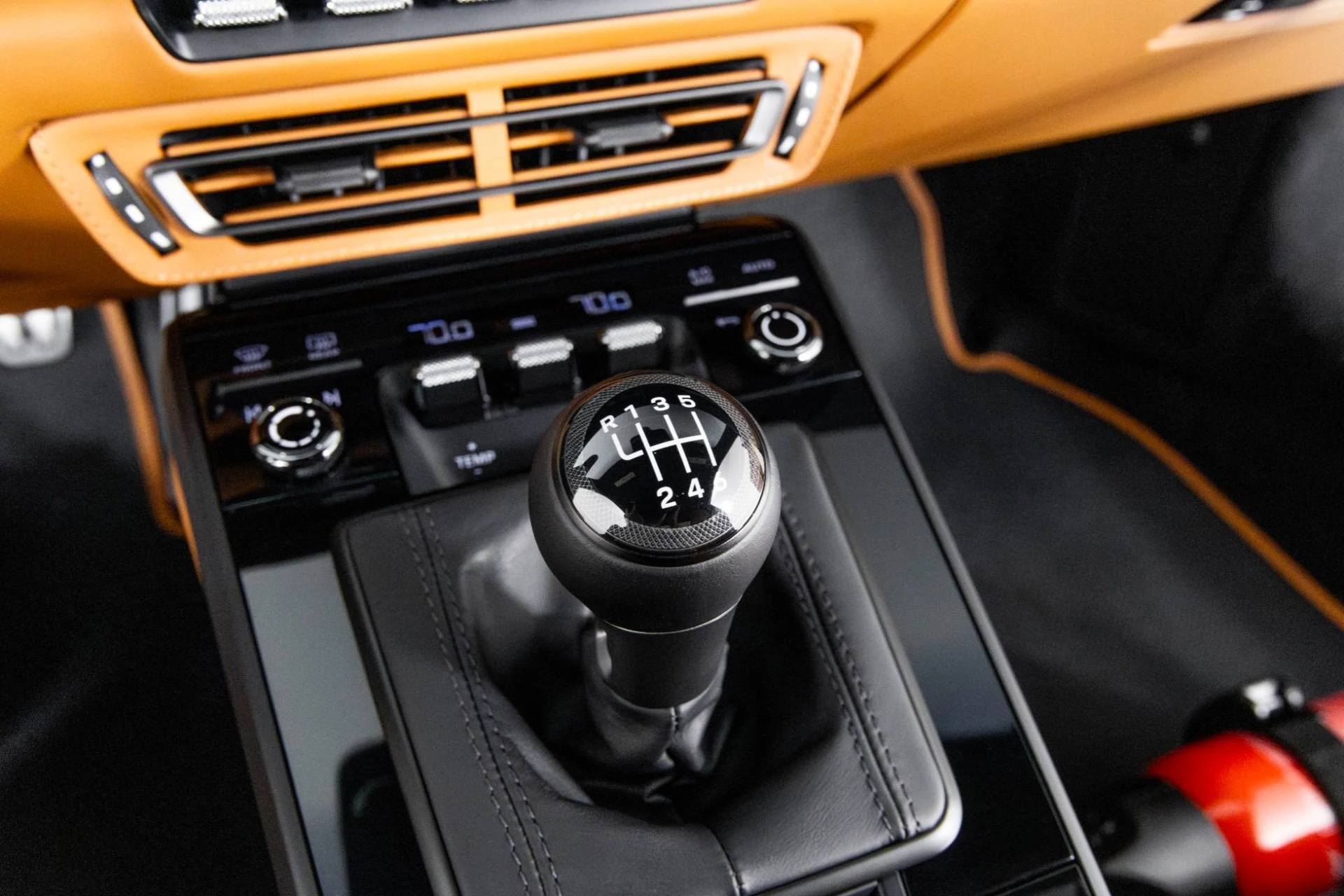 mph023_1356965319_Used_2024_Porsche_911_ST_1762299722_31bad723b2