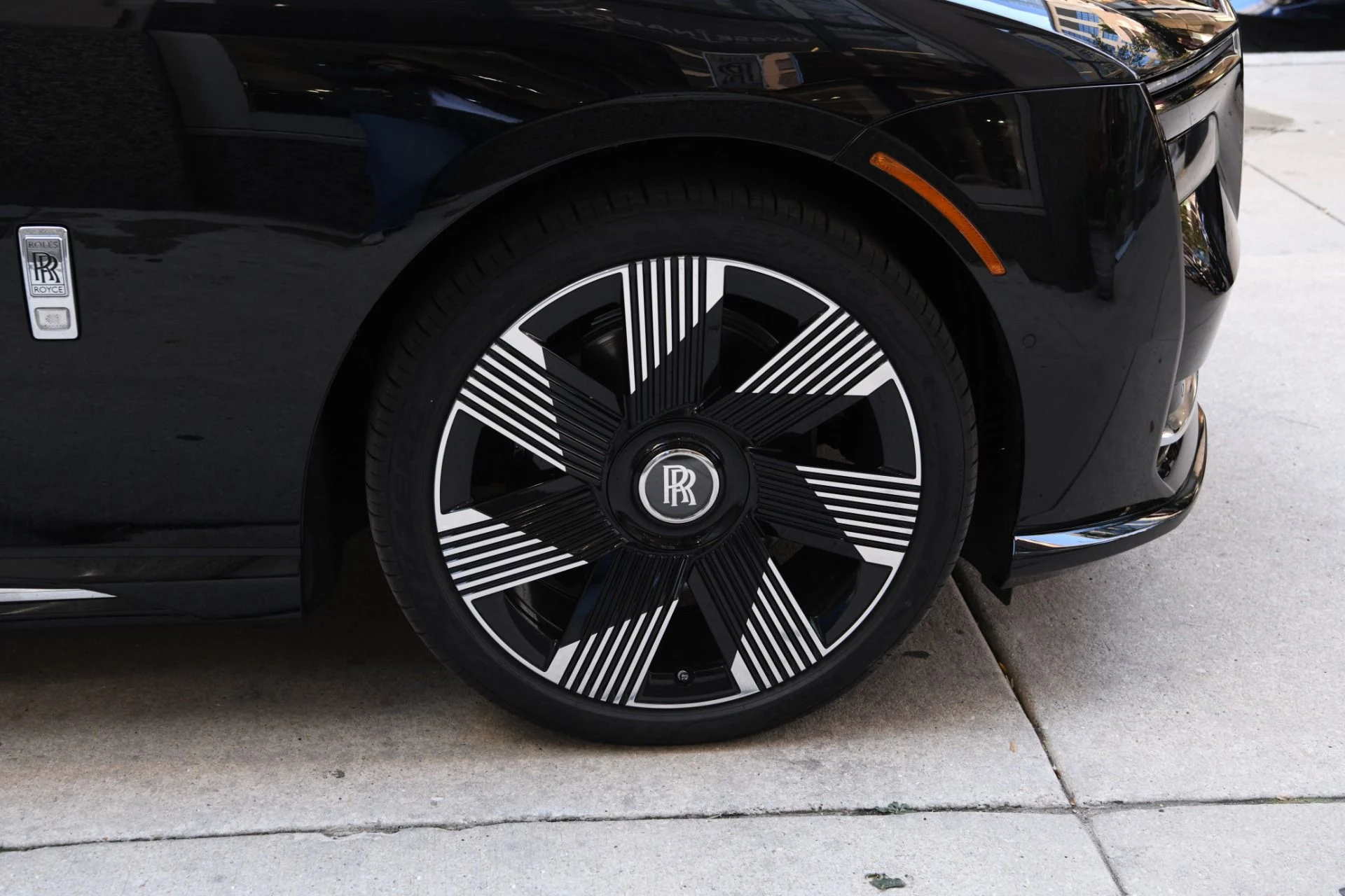 mph023_1365675893_11990_p25_l_d4d519c695