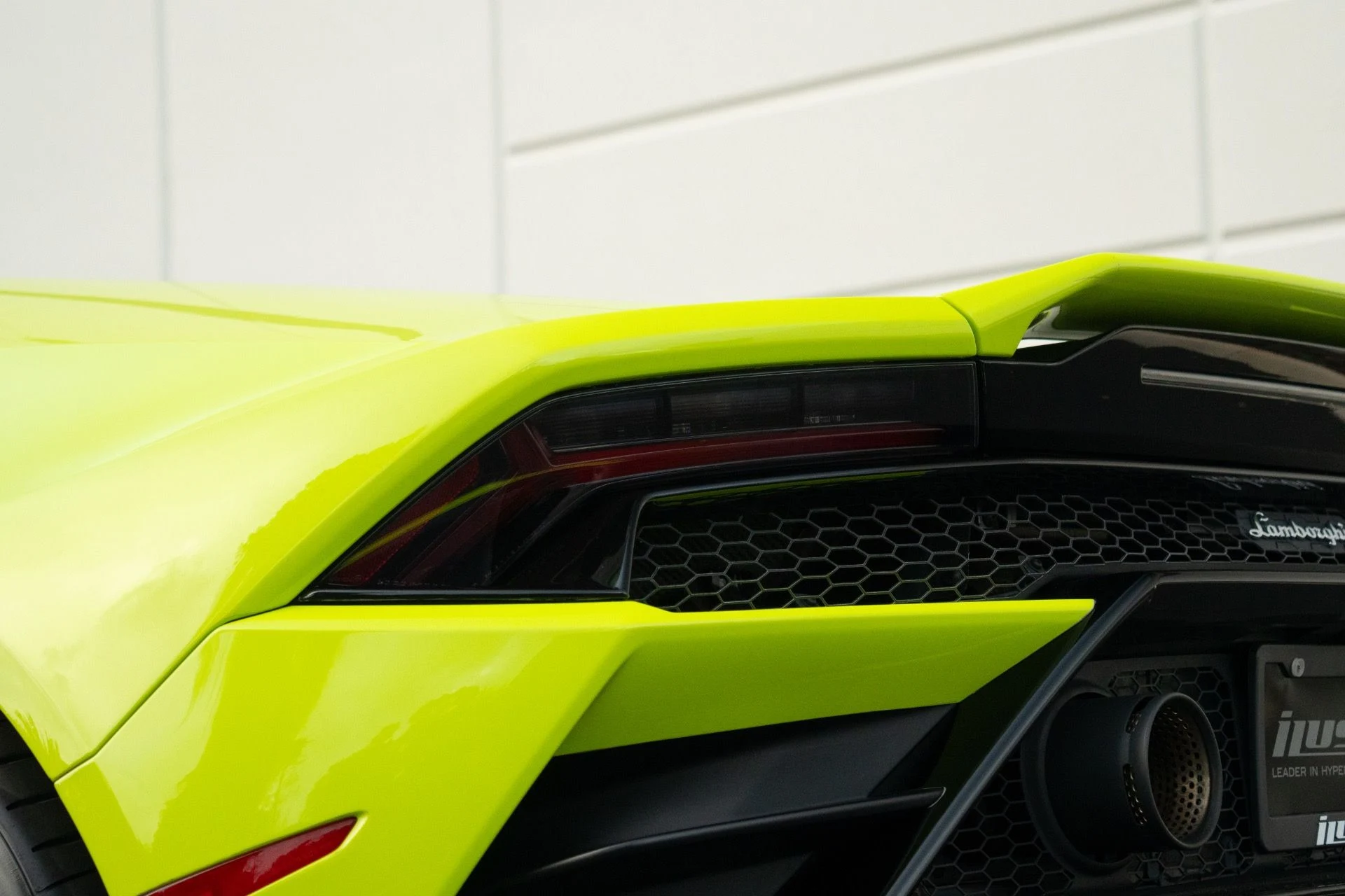 mph023_1368234394_Used_2020_Lamborghini_Huracan_EVO_1764467700_58fc7f08ba