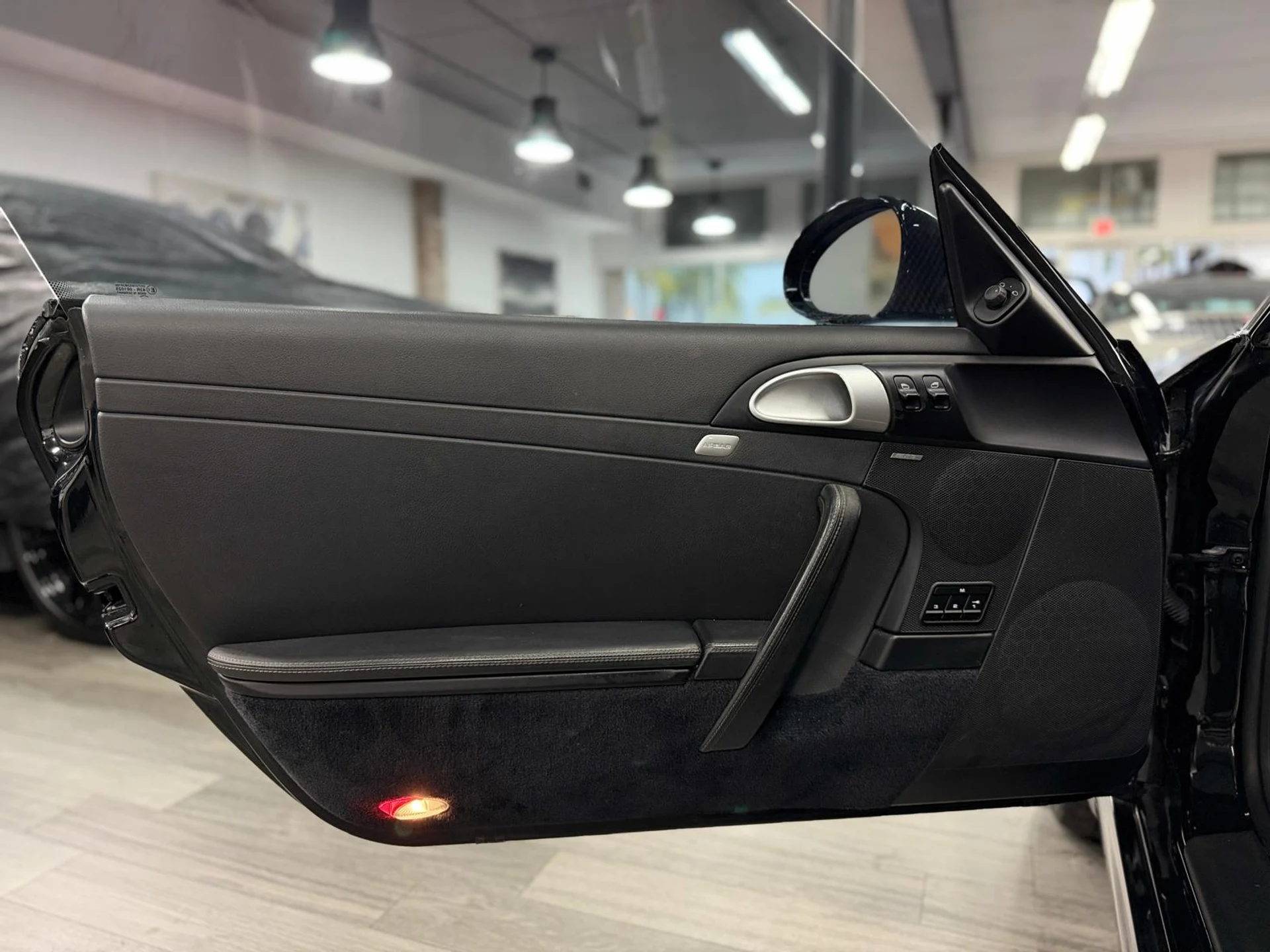 mph023_1370793812_Whats_App_Image_2026_01_13_at_5_42_11_PM_22_46c86a9de5