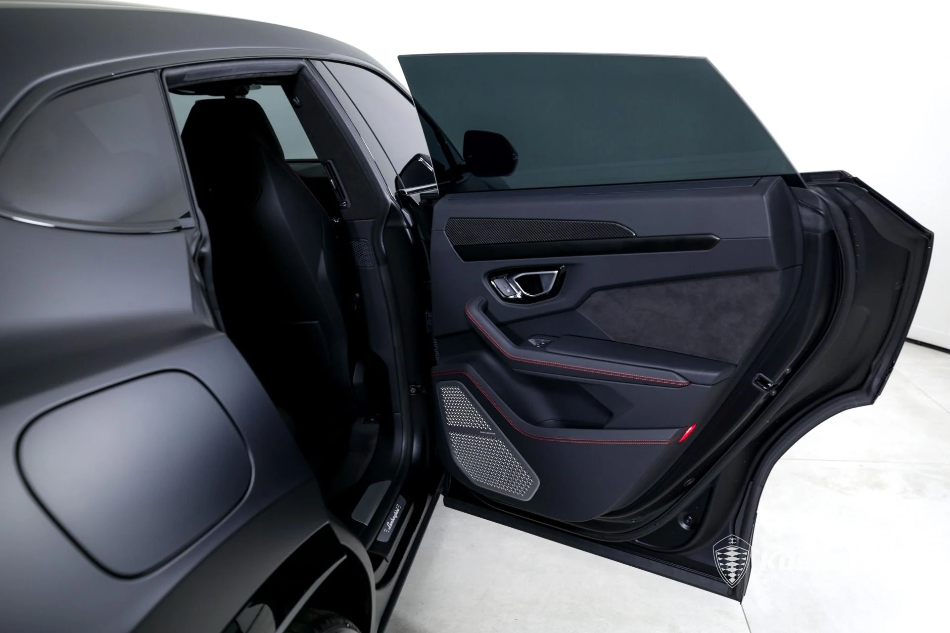mph023_1375838262_Used_2024_Lamborghini_Urus_S_1761085522_663f320b2b