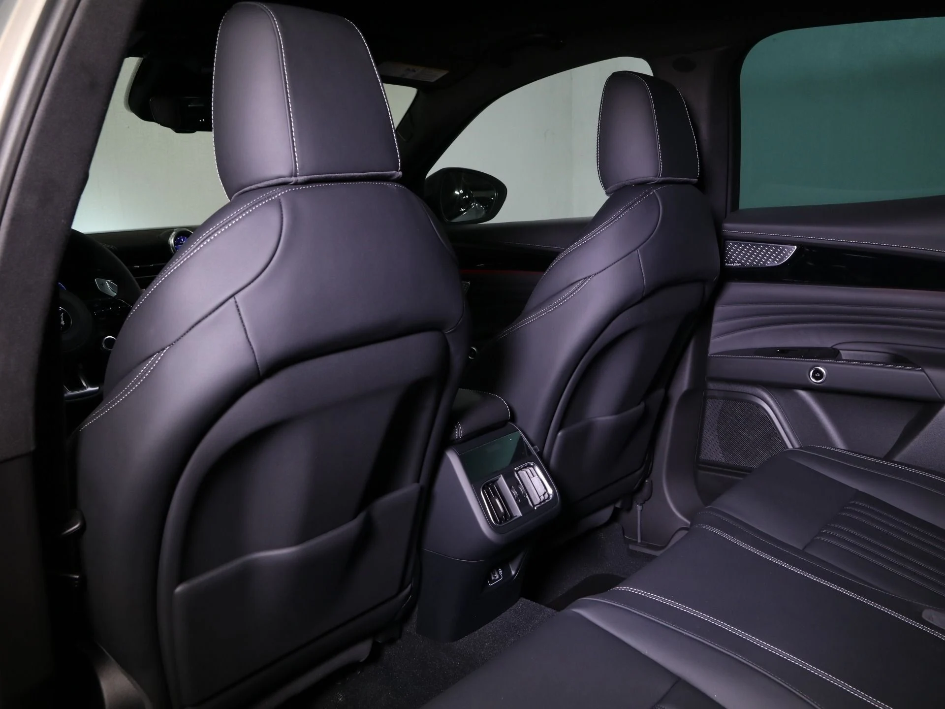 mph023_1377546760_New_2025_Maserati_Grecale_Modena_1768457699_40a7634888