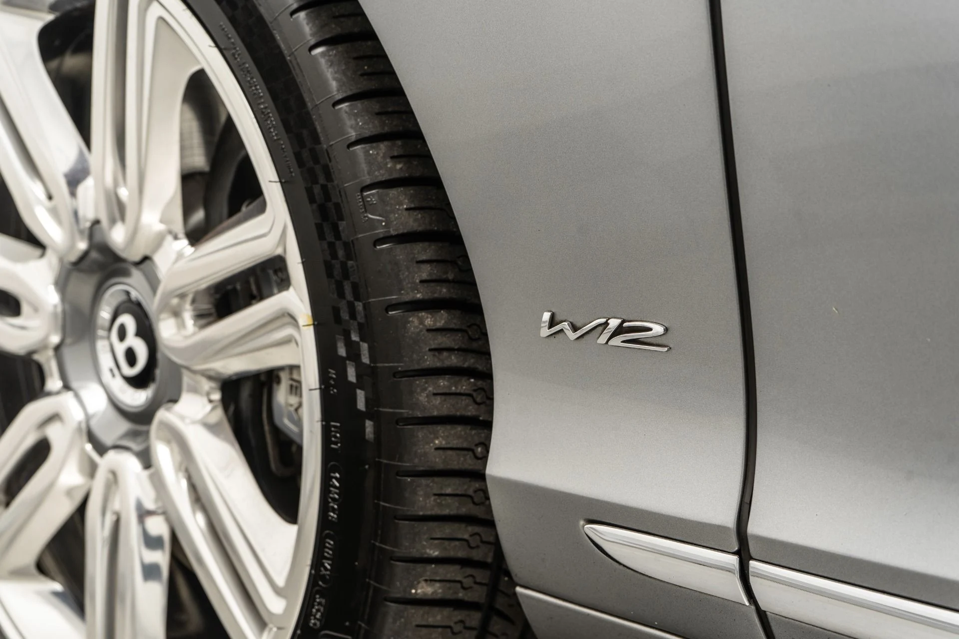 mph023_1378442978_Used_2016_Bentley_Continental_GTC_W12_Mulliner_Driving_Specification_1772642355_f5b6e40ec3