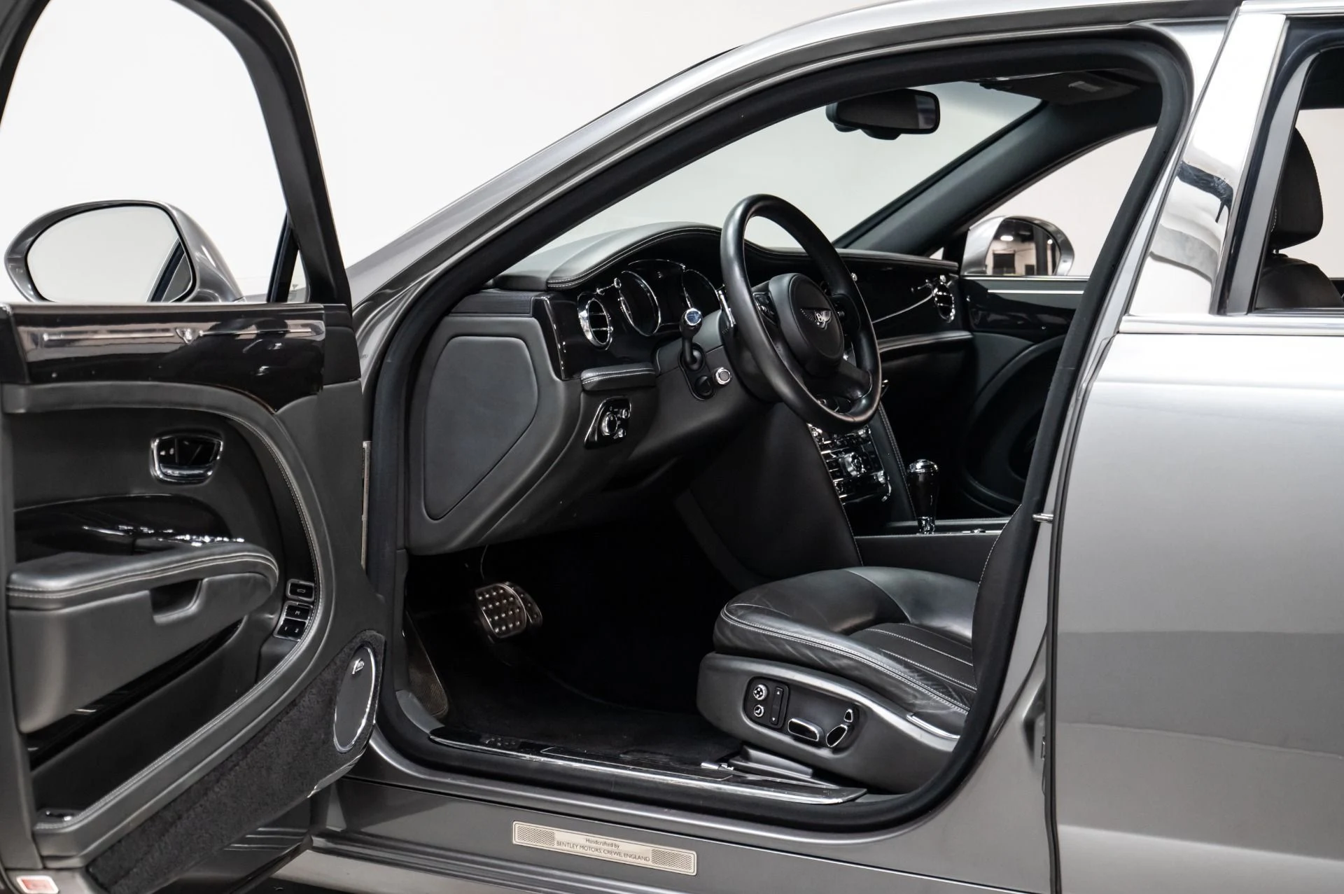 mph023_1378479029_Used_2012_Bentley_Mulsanne_1752678989_3c28ab2969