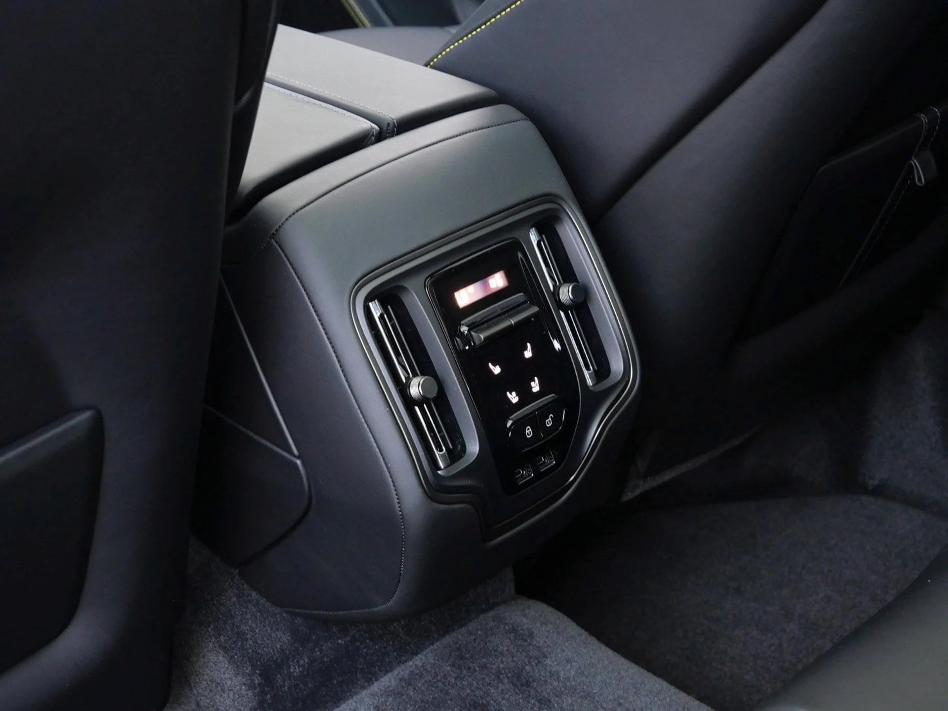 mph023_1395866494_ec958939dcd9d5d53fc9affefd682728x_3e3049ad01