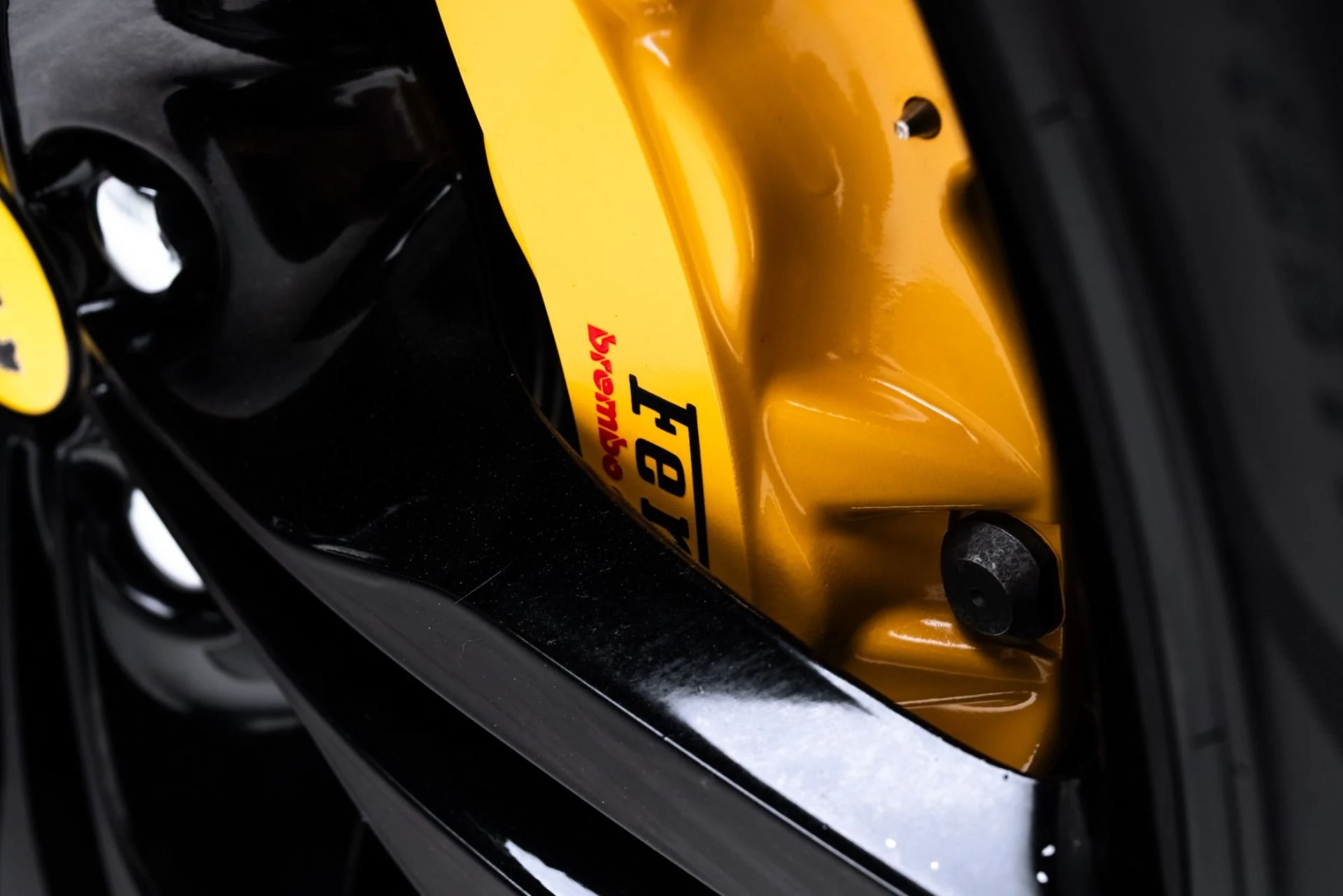 mph023_141829159_Used_2019_Ferrari_Portofino_1773084196_05d3f78e9b