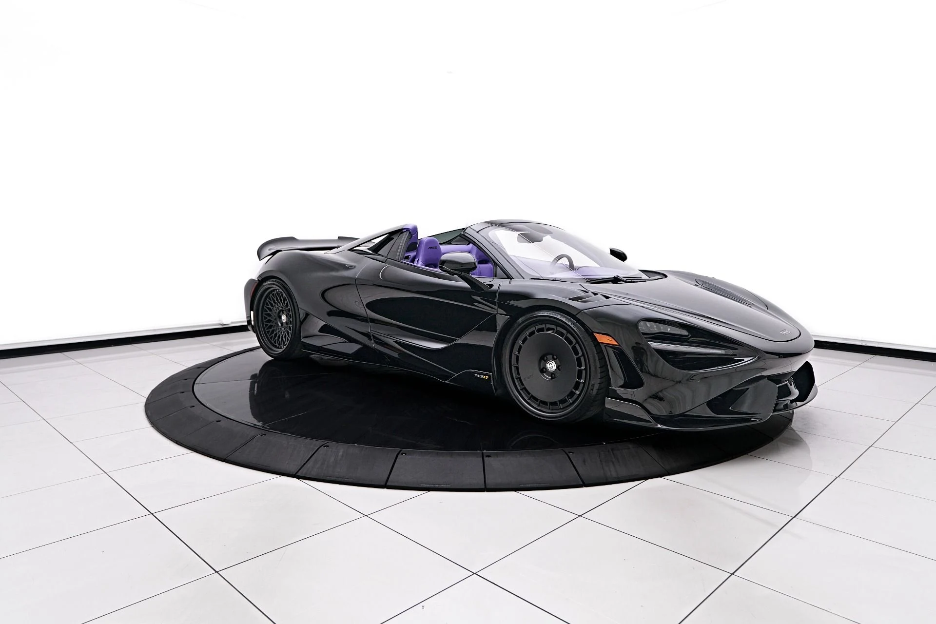 mph023_1422556448_Used_2022_Mc_Laren_765_LT_Base_1753480618_e02619317a