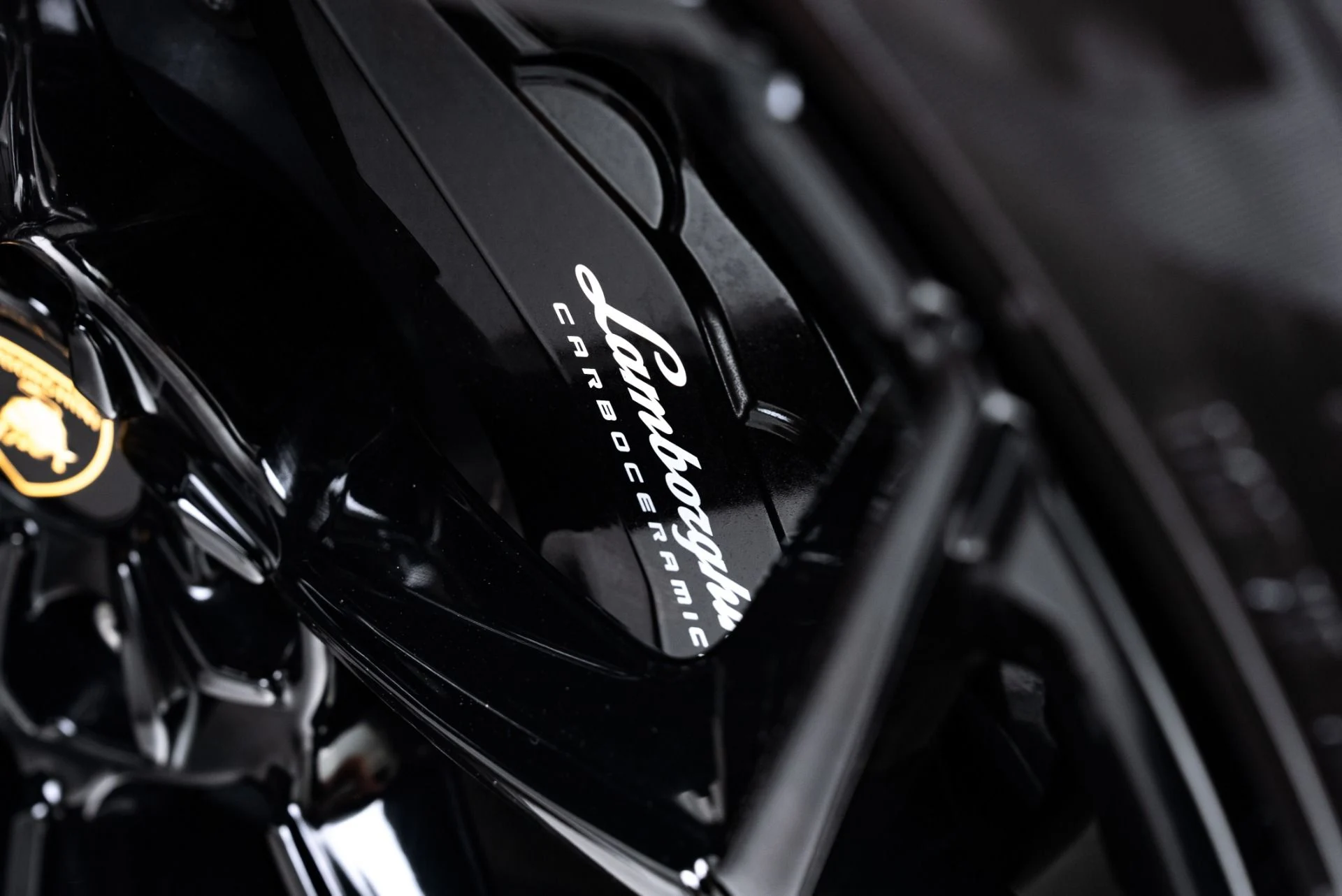 mph023_1425068056_Used_2023_Lamborghini_Urus_Performante_1776122836_ec8428b474