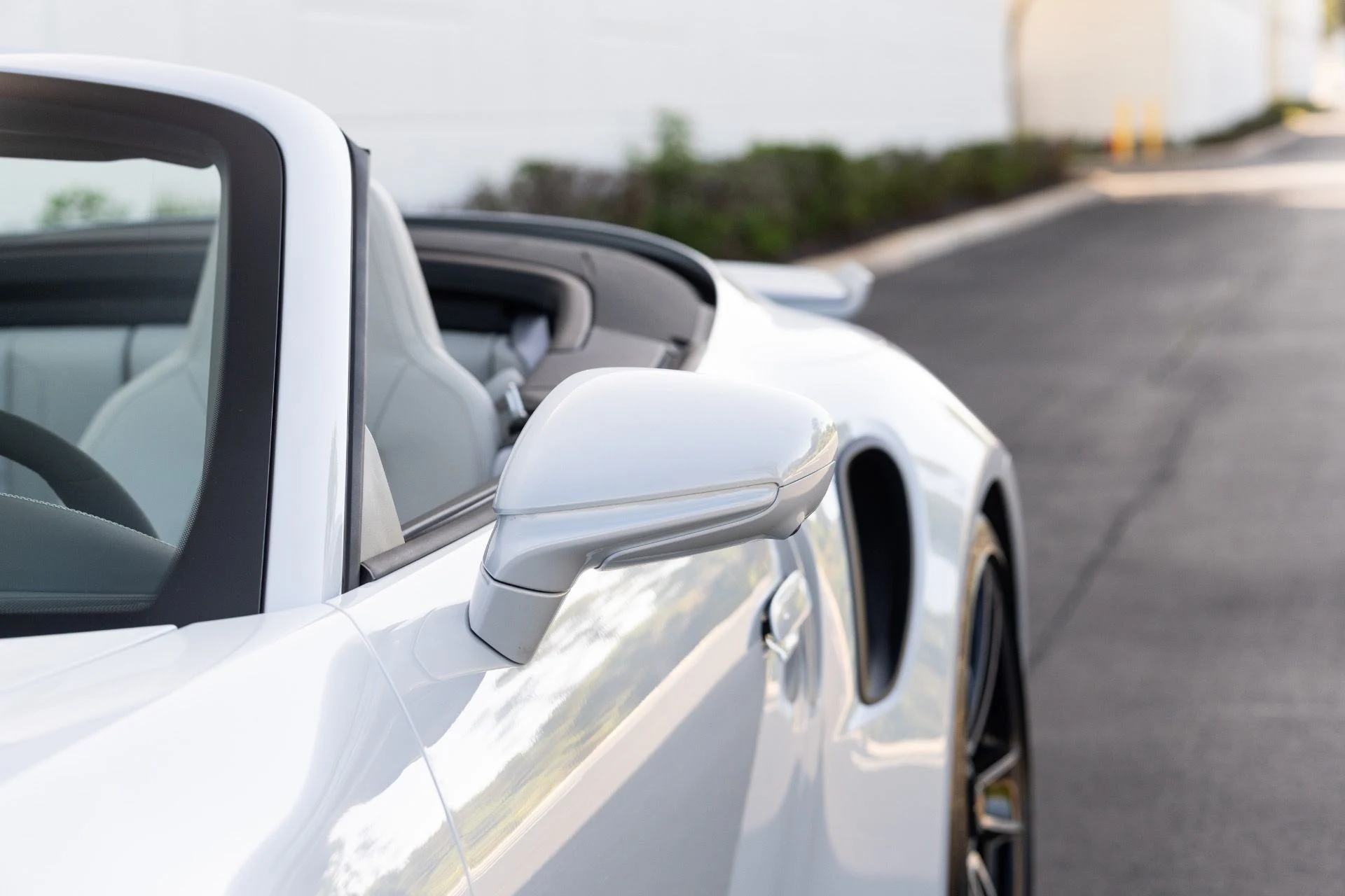 mph023_1426194203_Used_2025_Porsche_911_Cabriolet_Turbo_S_1769622703_5598afd898