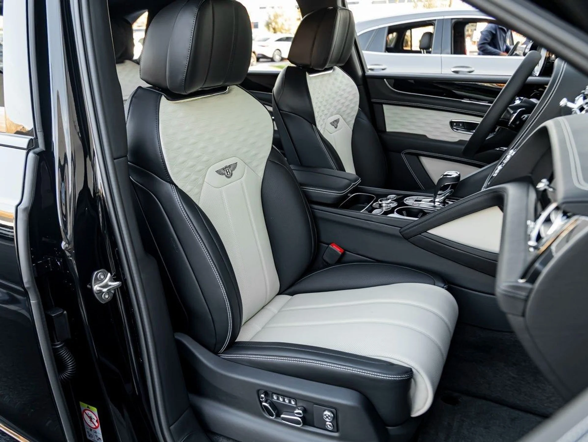 mph023_1427053557_24_d70972c136