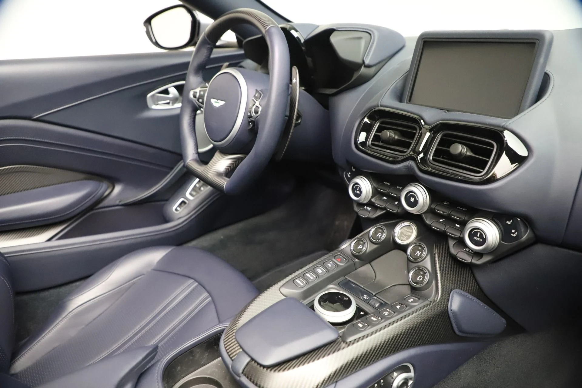 mph023_1428274404_Used_2021_Aston_Martin_Vantage_Roadster_1765899869_b462523a41