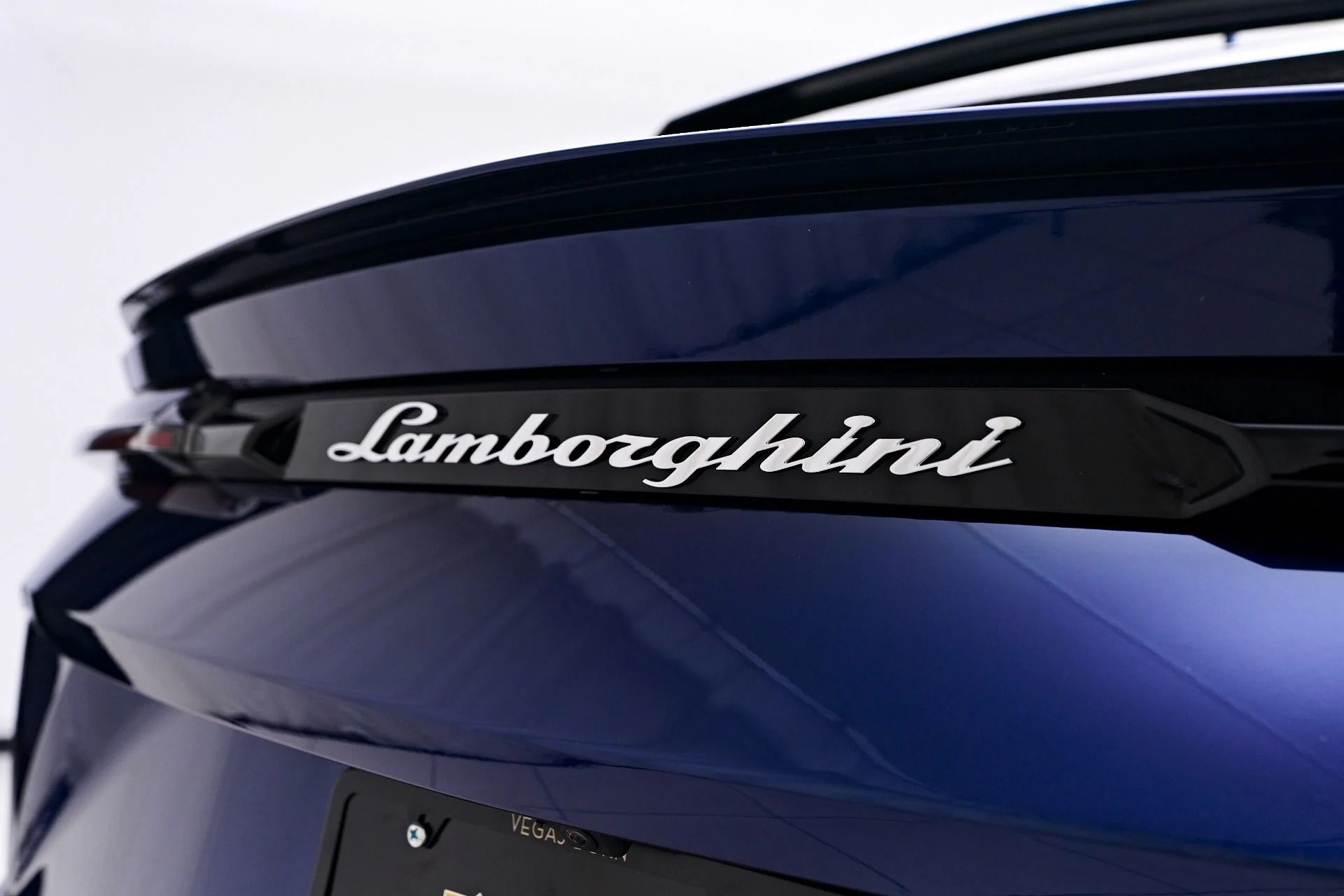 mph023_1428326005_Used_2020_Lamborghini_Urus_Base_1754965756_c07c2f1b9d
