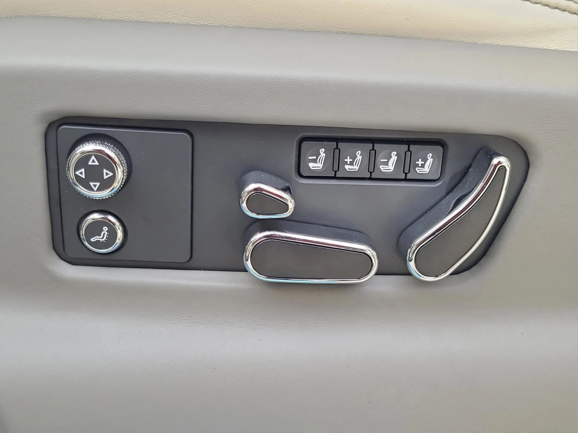 mph023_1428653300_a2b6d428b53fb087a7209affee8a7fadx_390a9075fc